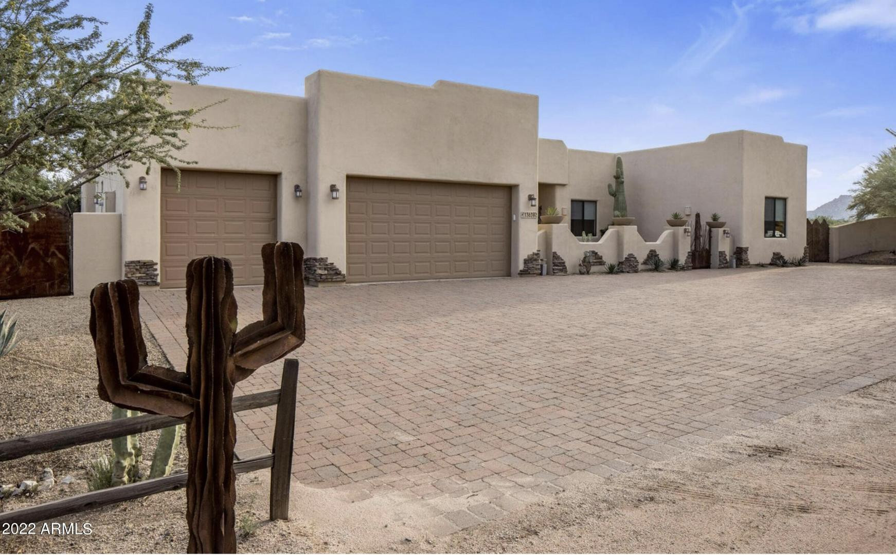 13639 E Hedgehog Place