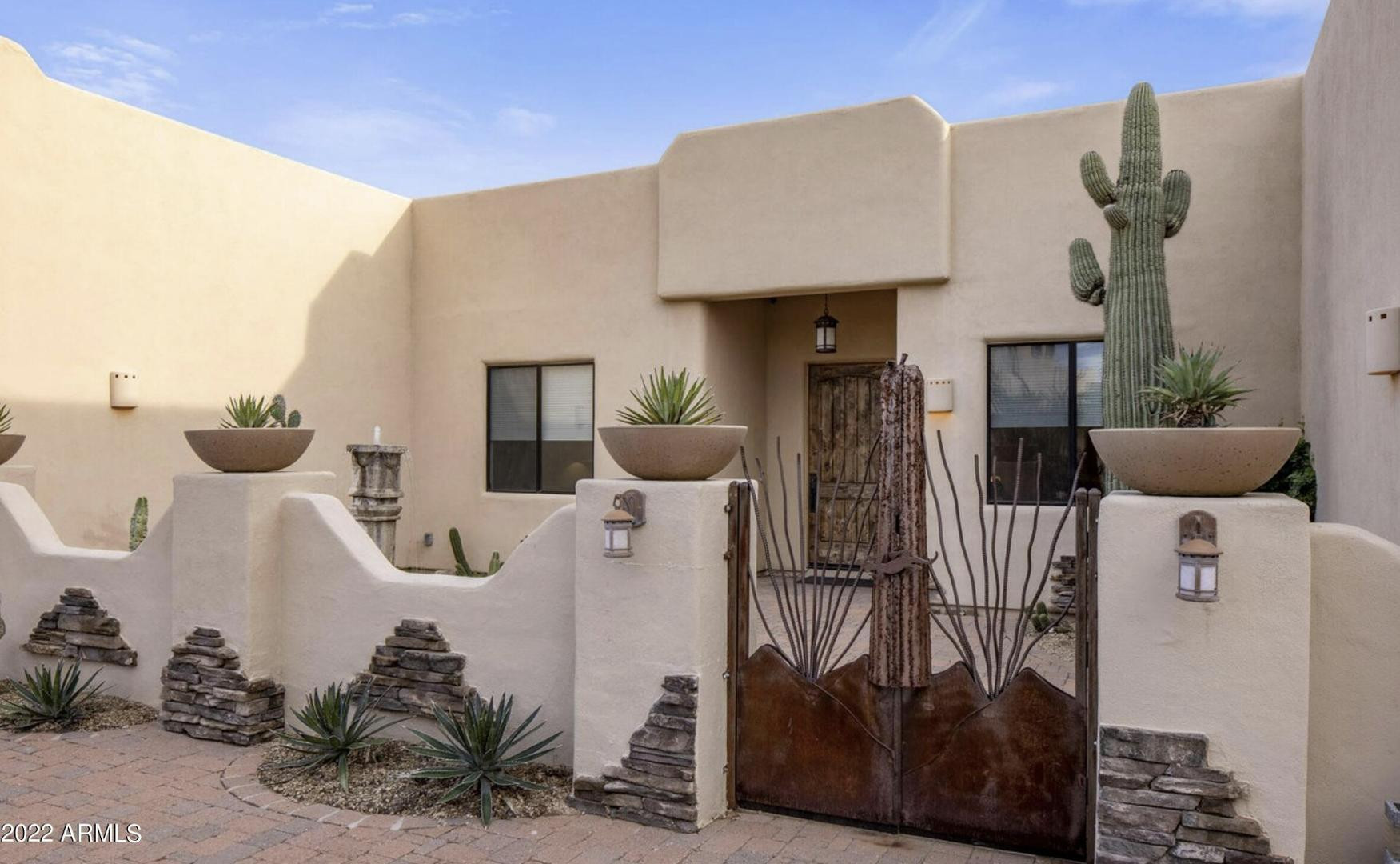 13639 E Hedgehog Place