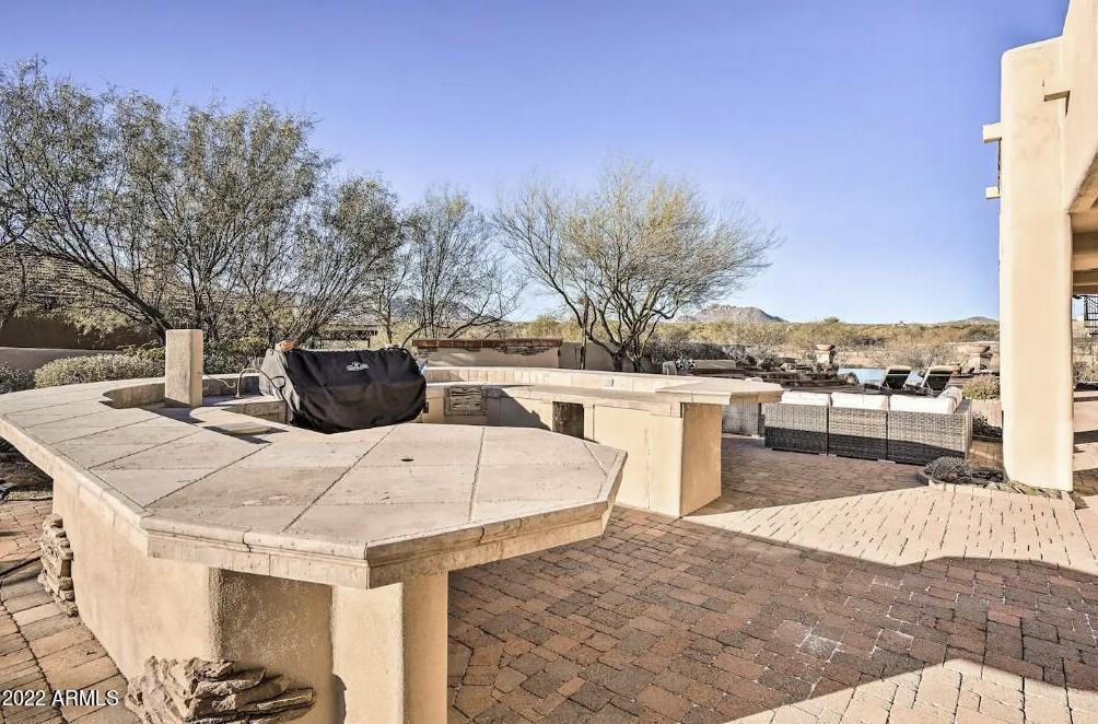 13639 E Hedgehog Place