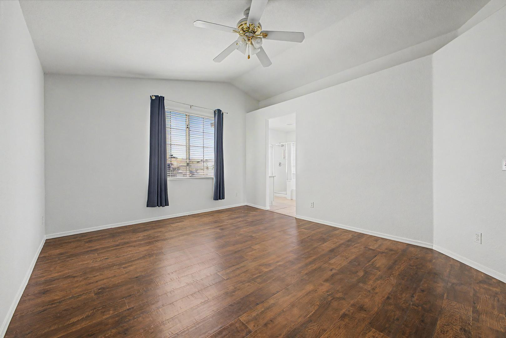 1295 S Honeysuckle Lane