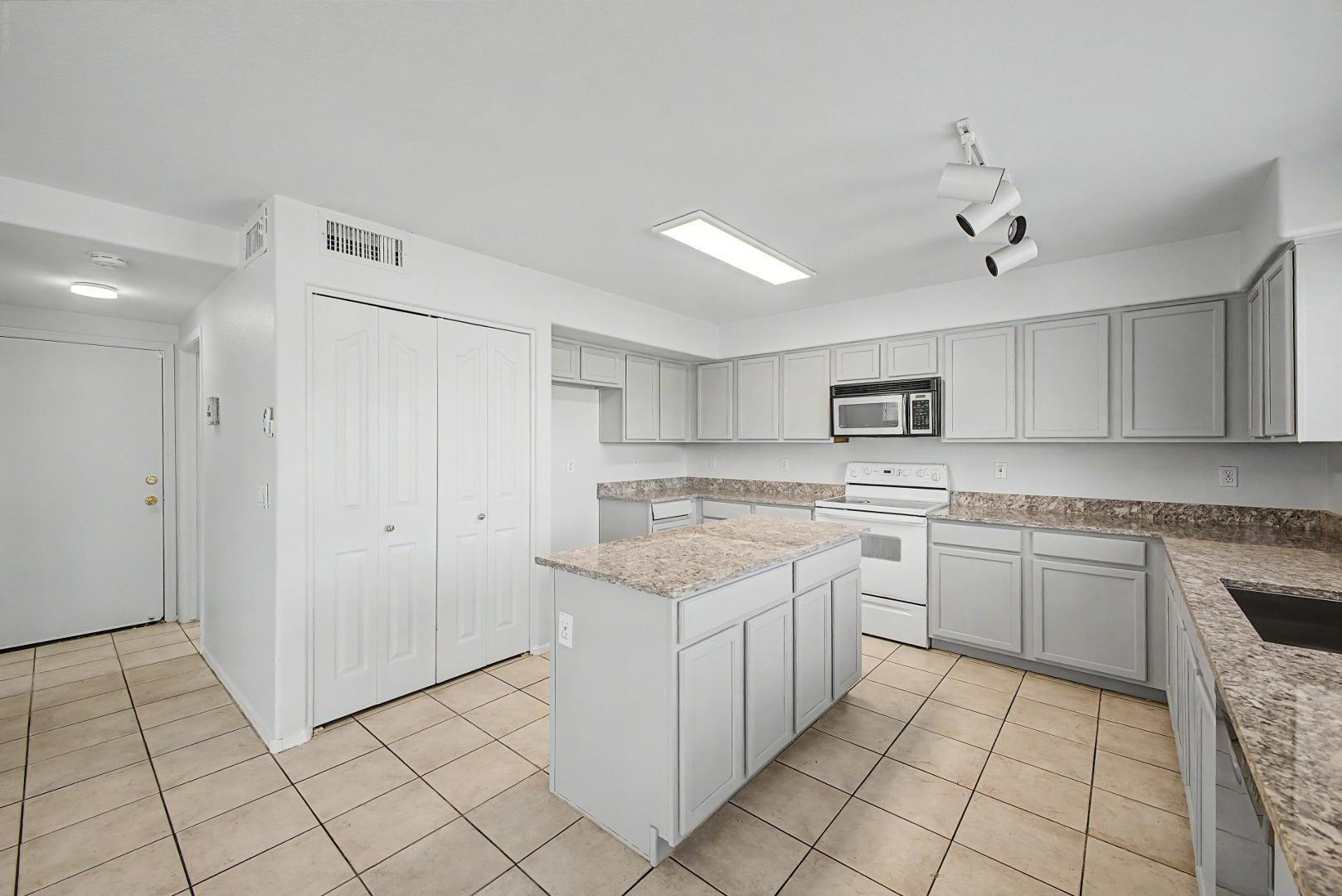 1295 S Honeysuckle Lane