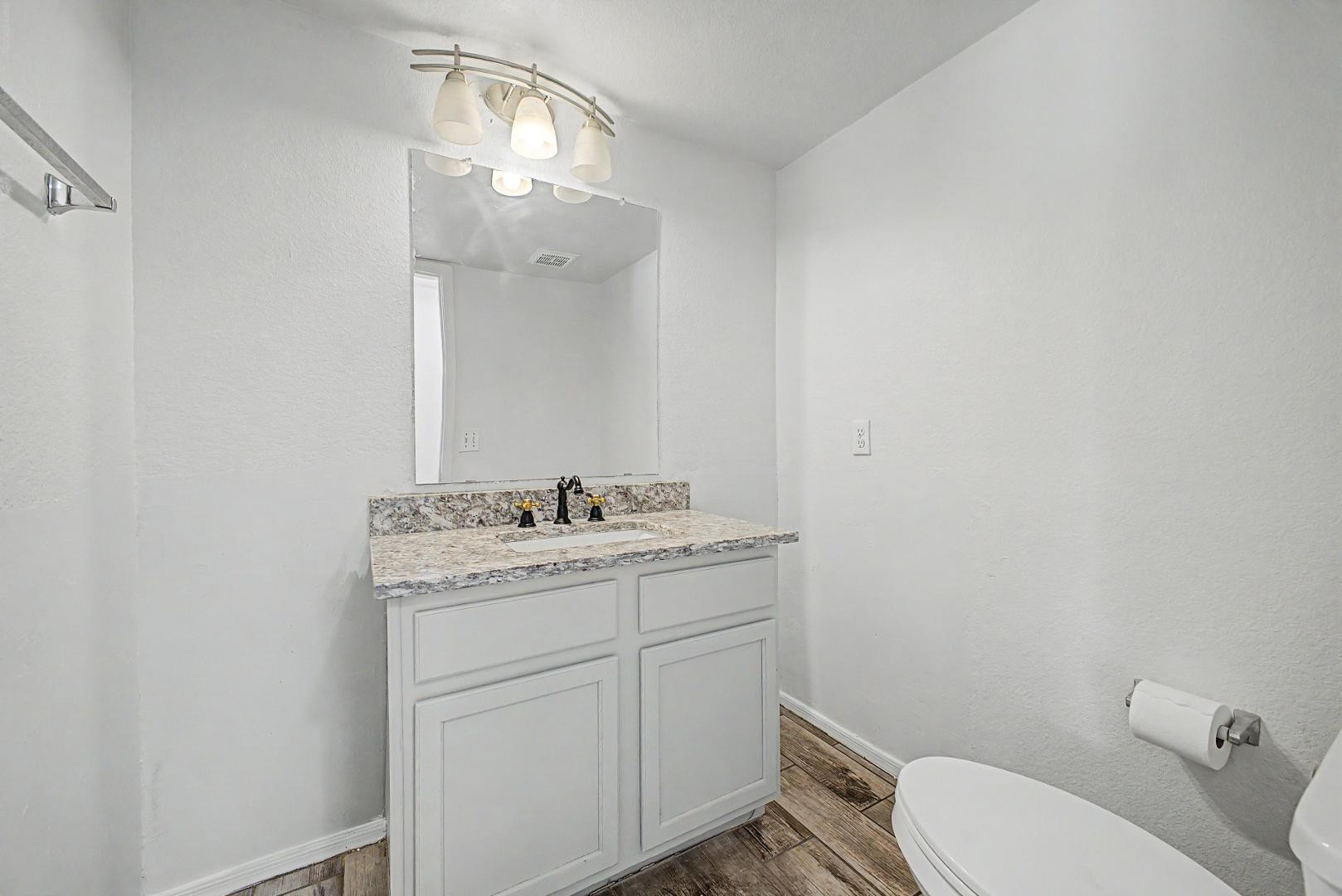 1295 S Honeysuckle Lane