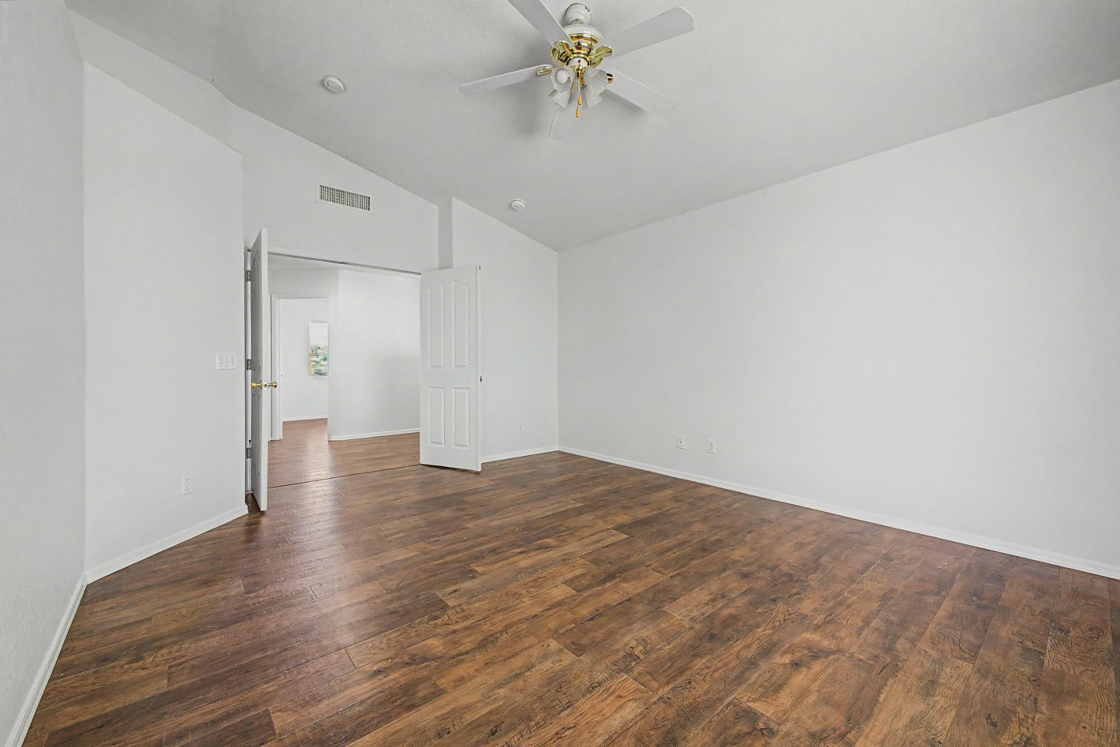 1295 S Honeysuckle Lane