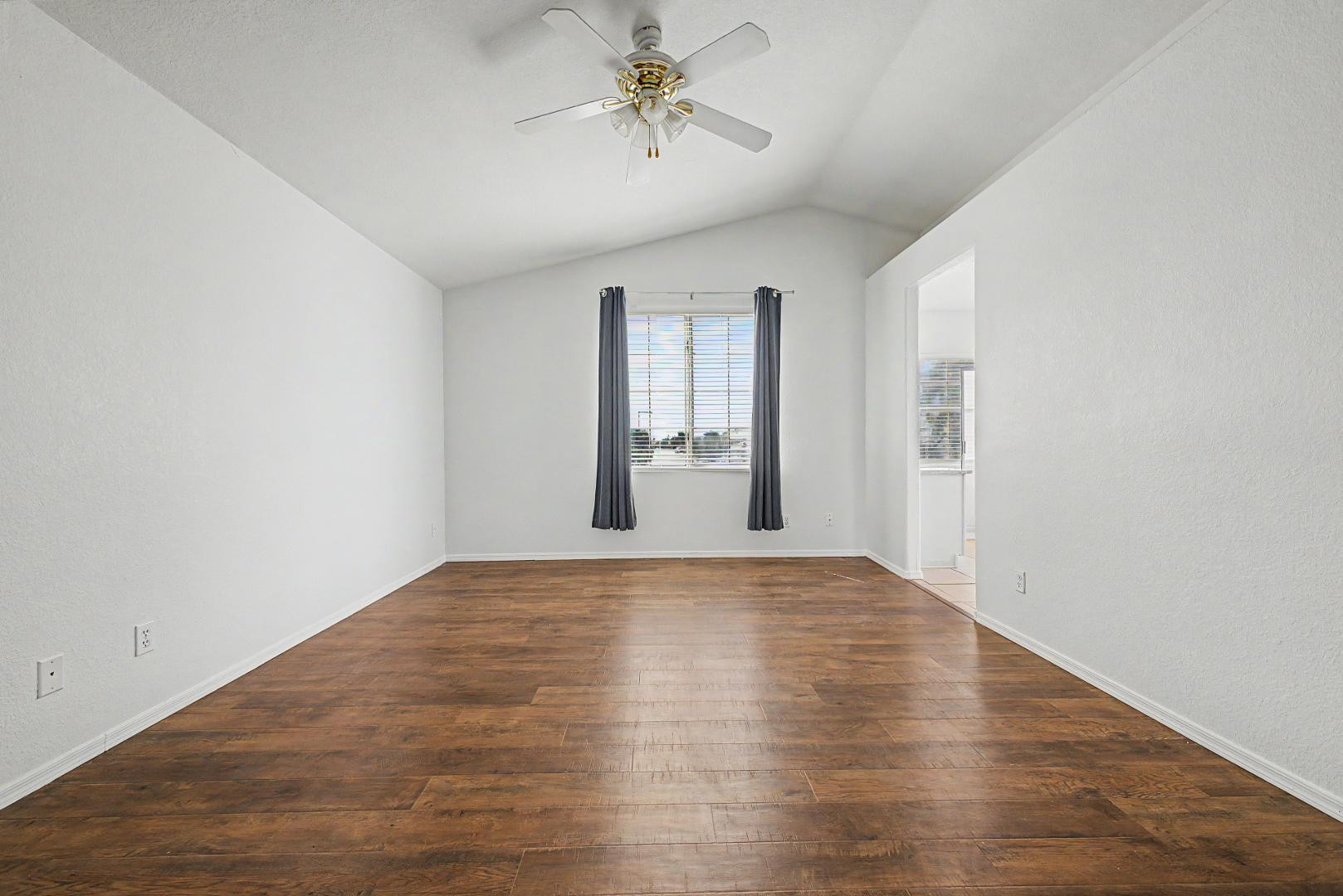 1295 S Honeysuckle Lane