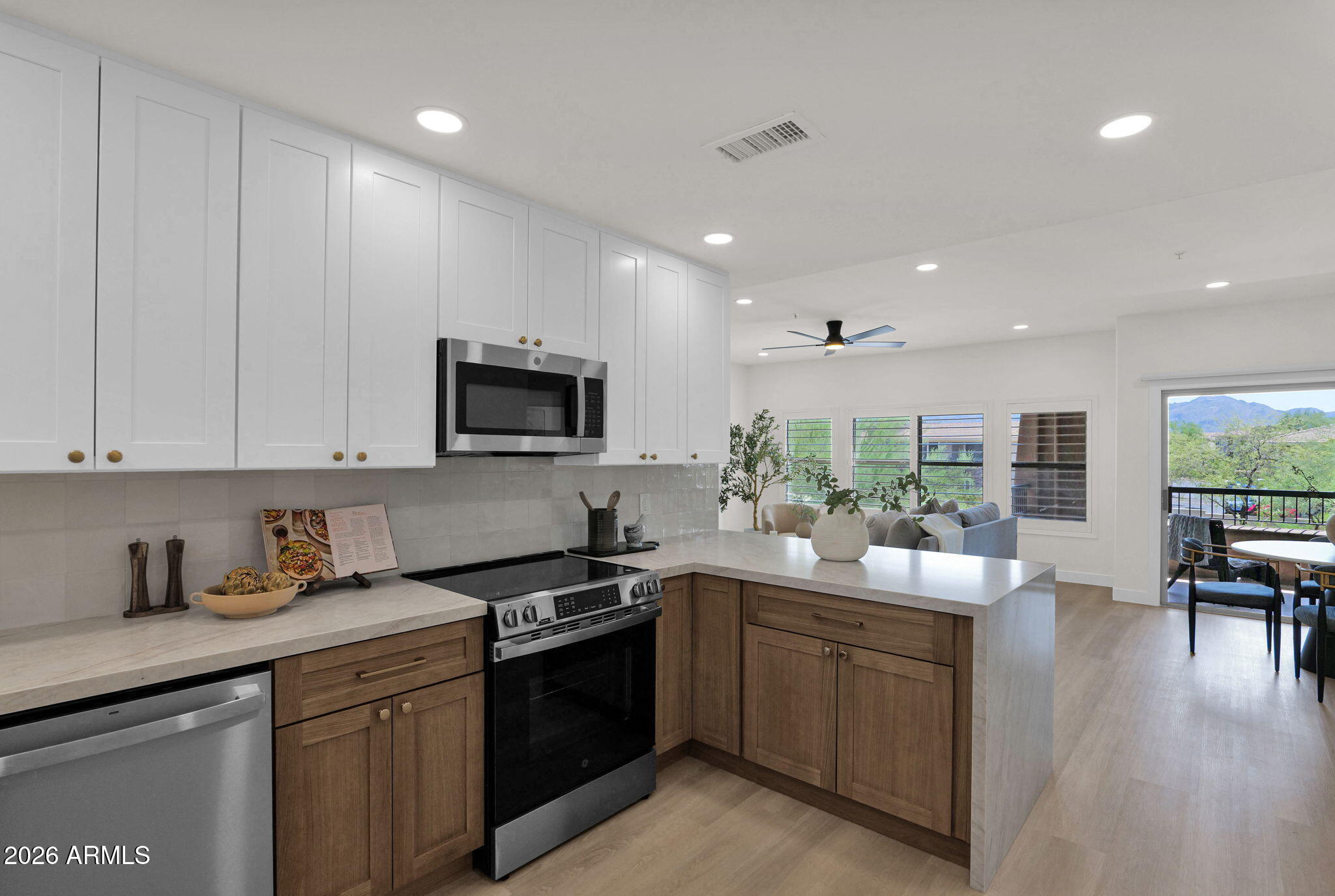 19700 N 76TH Street 2008