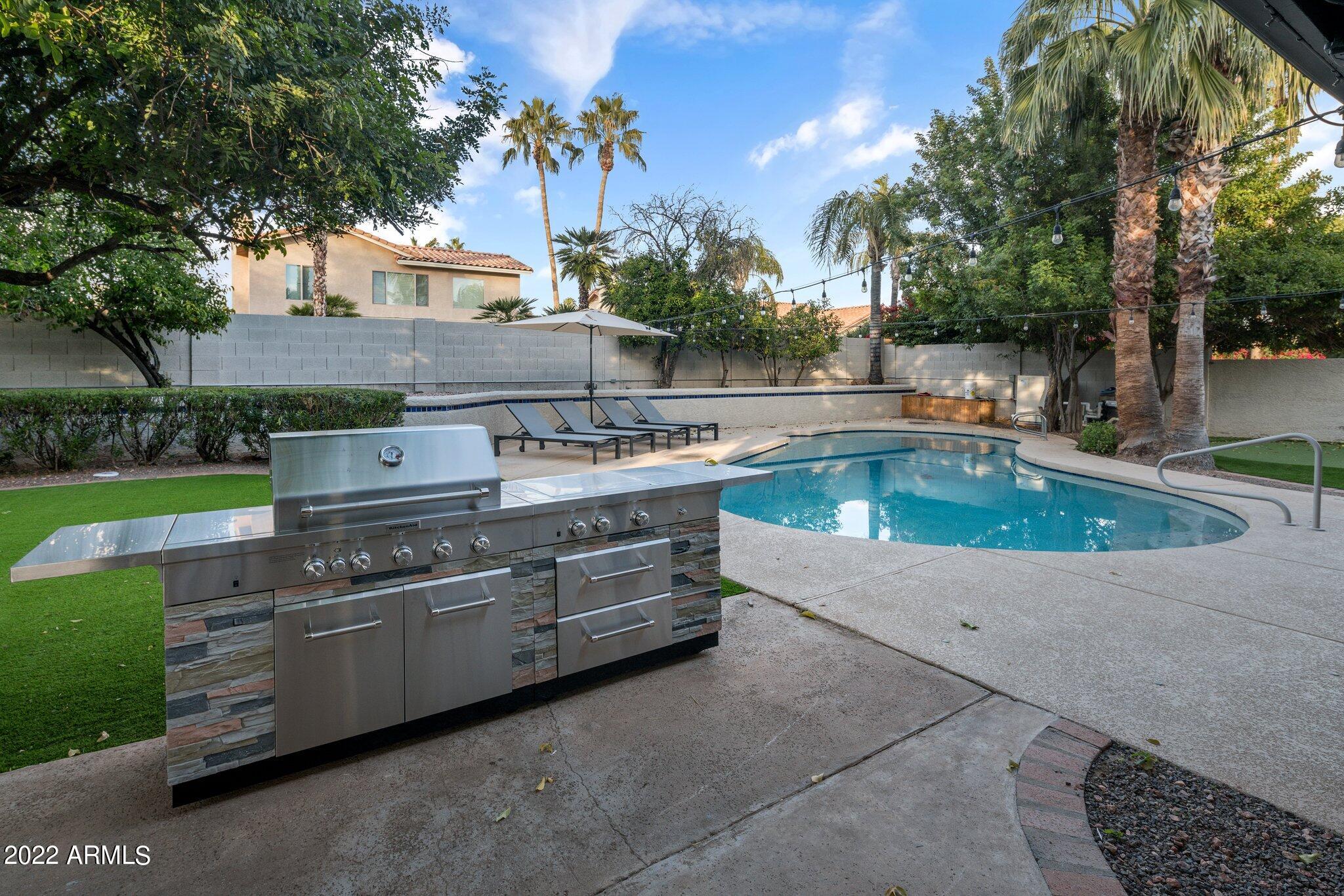 5408 E KELTON Lane