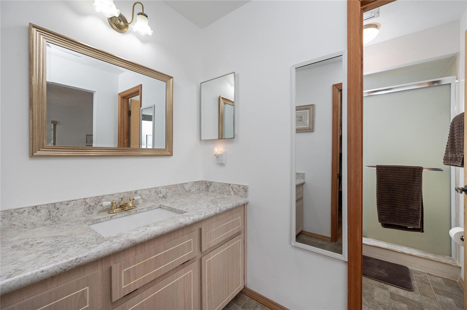 2330 PINE TREE DR