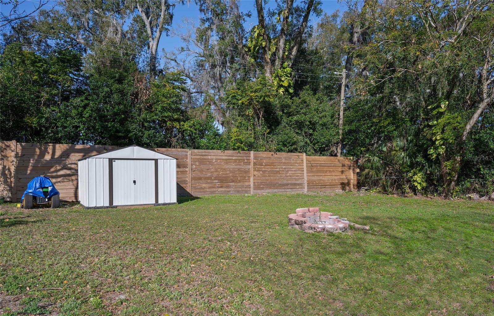 114 S ULYSSES DR