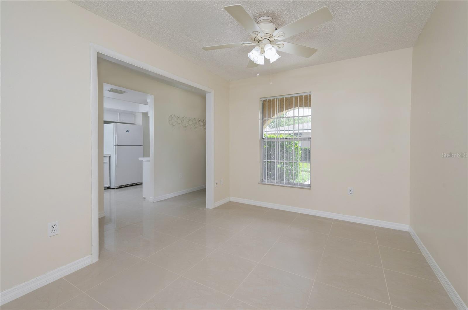 544 CASCADE CIR #102