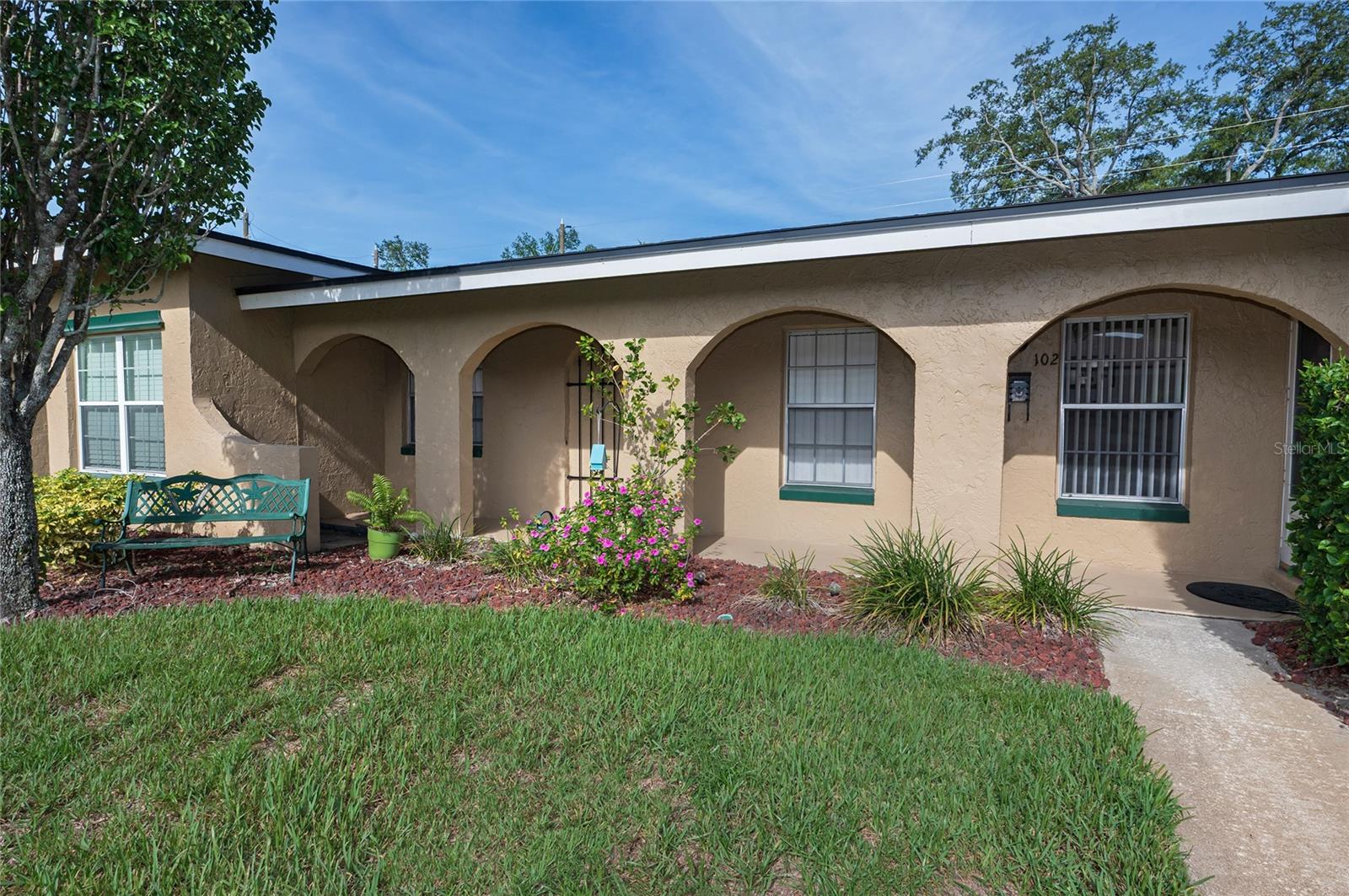 544 CASCADE CIR #102
