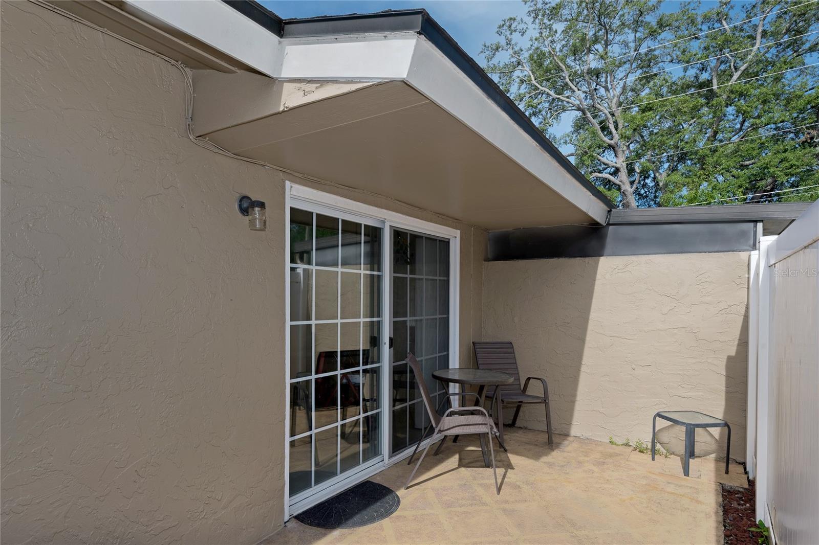 544 CASCADE CIR #102