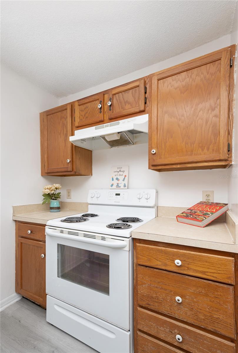 943 BAKEWELL CT #205