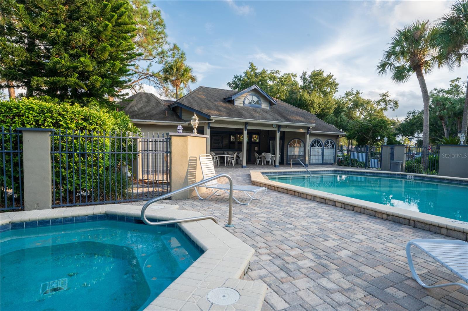 943 BAKEWELL CT #205