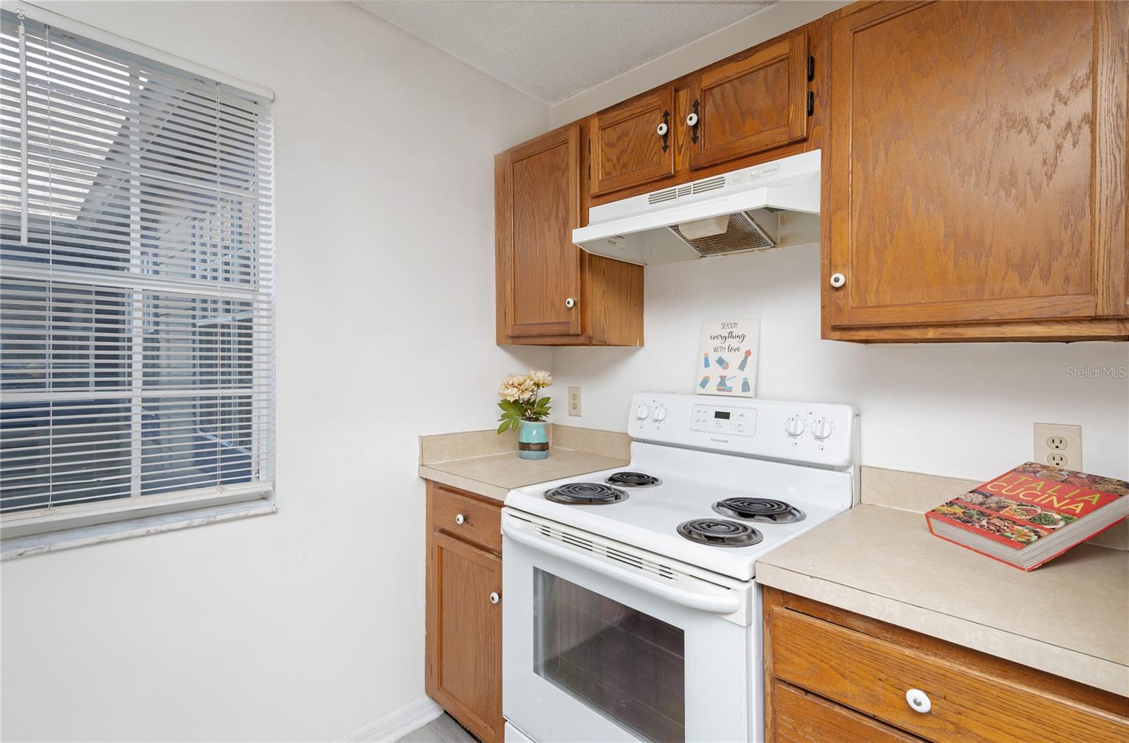 943 BAKEWELL CT #205