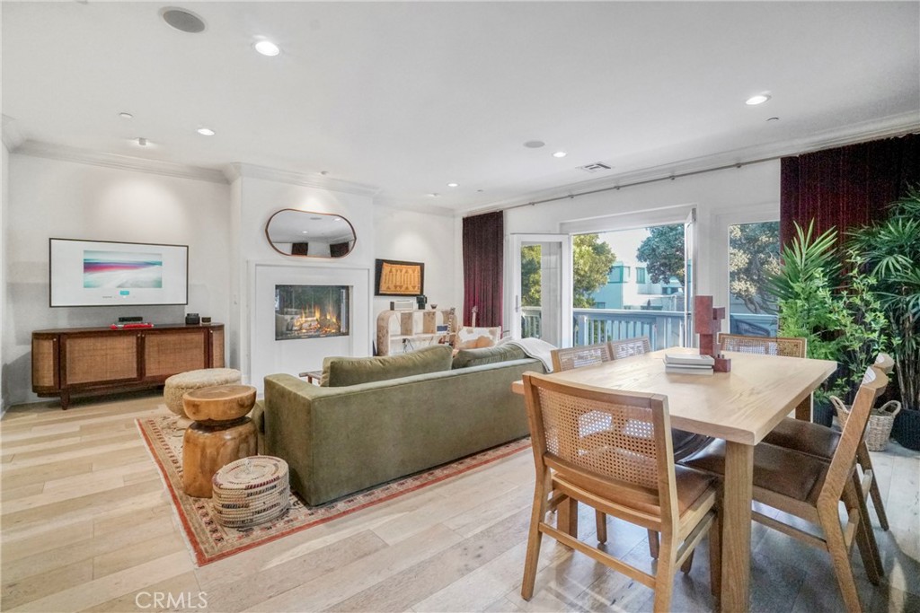 133 Hollister Avenue