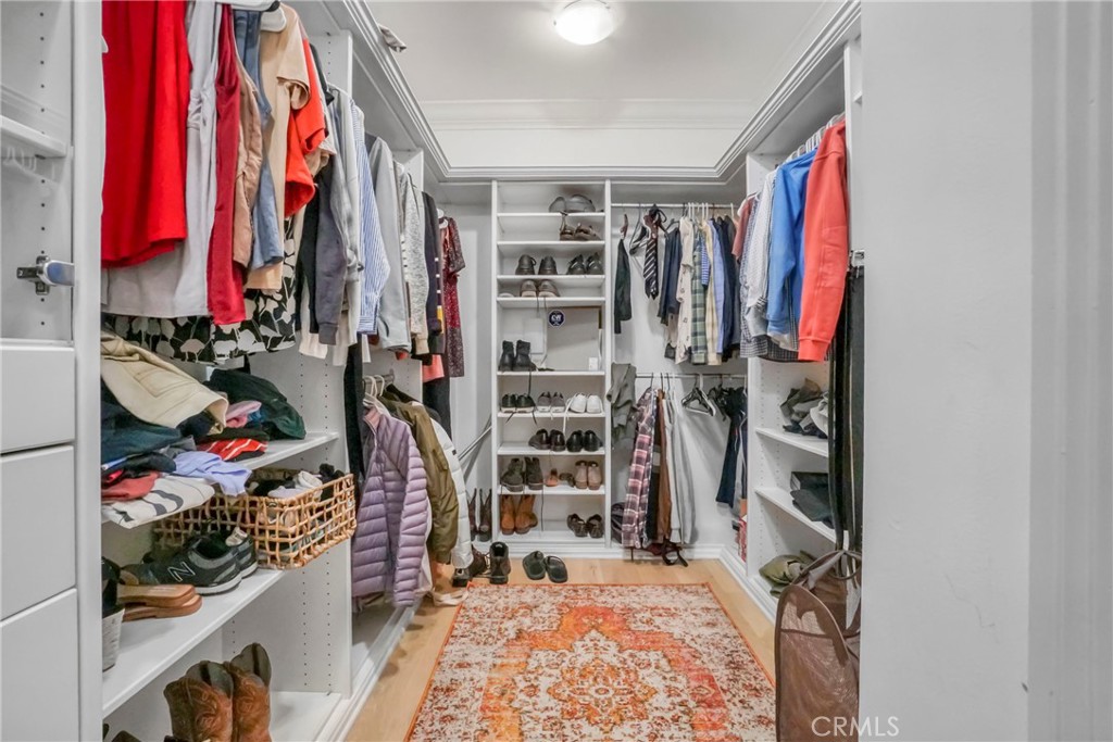 133 Hollister Avenue