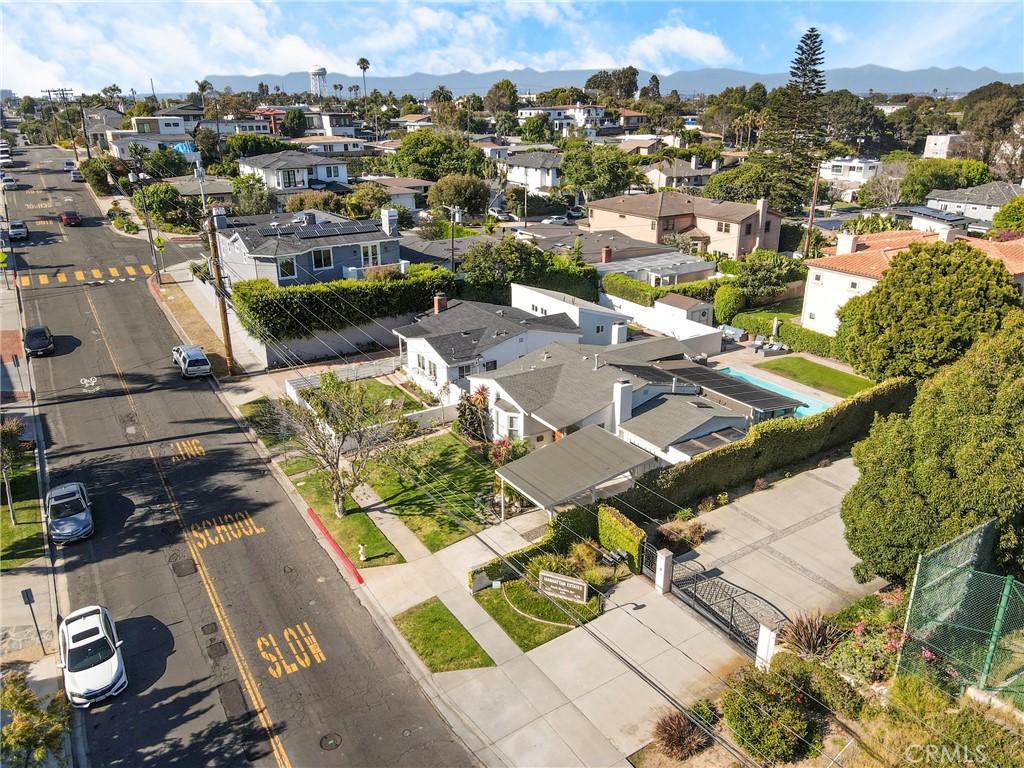 424 S Meadows Ave