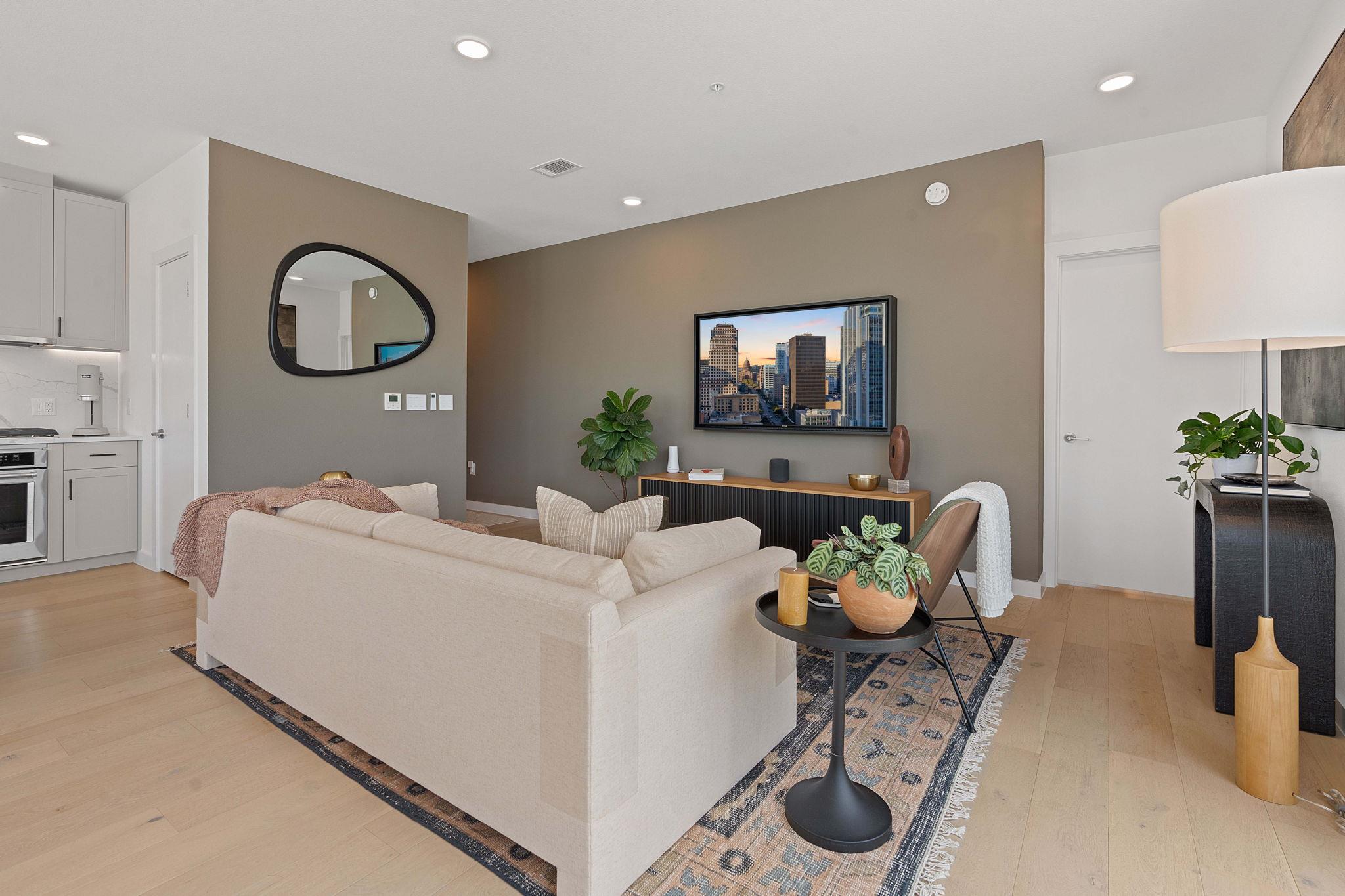 1600 S 1st ST # 206