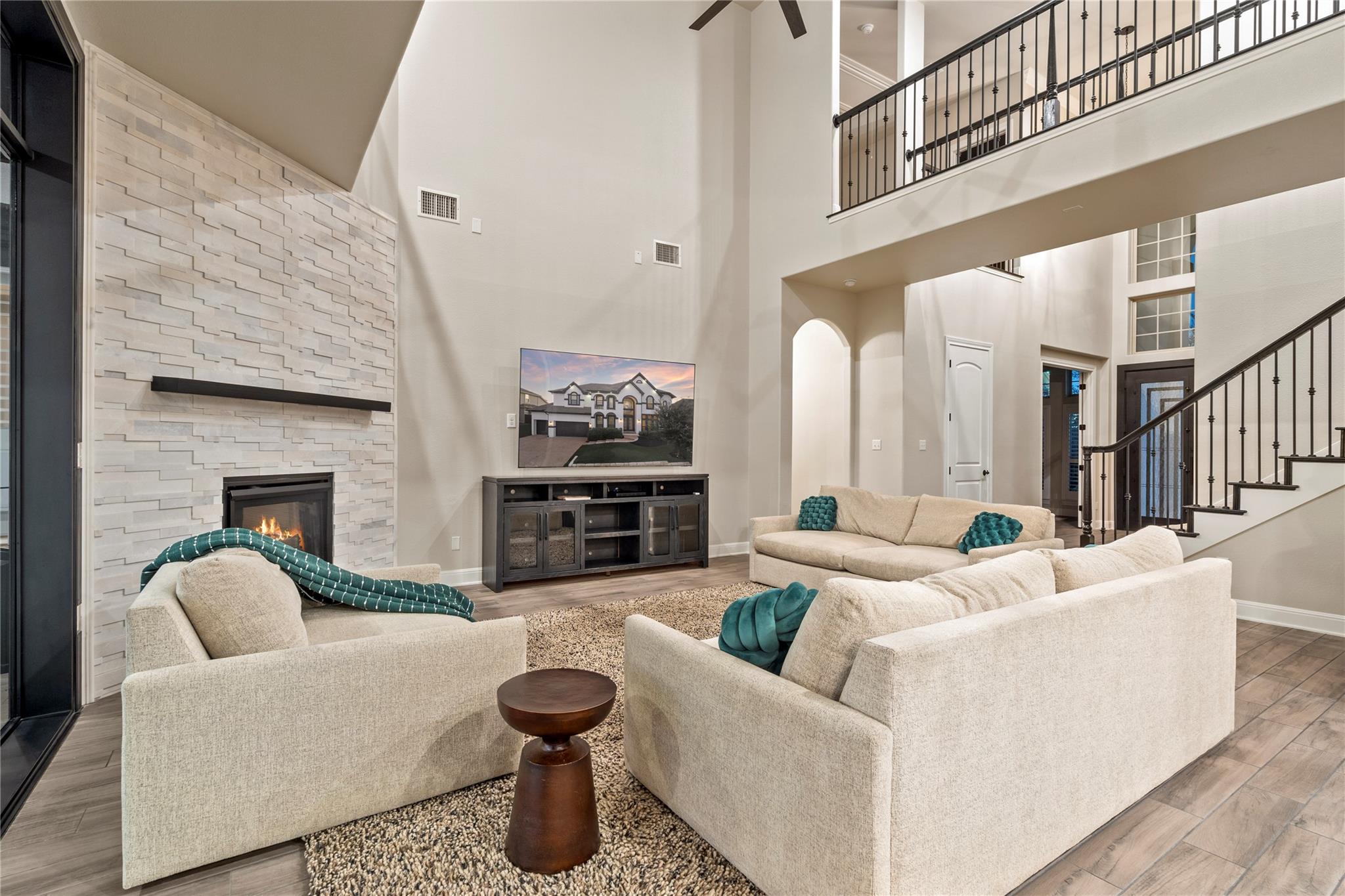 2513 Long Lasso PASS