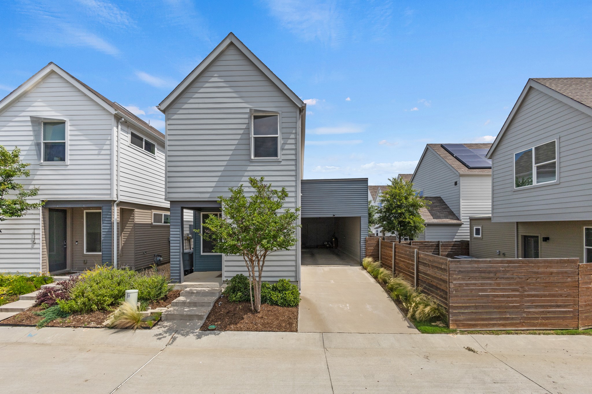 1107 Crownview Lane
