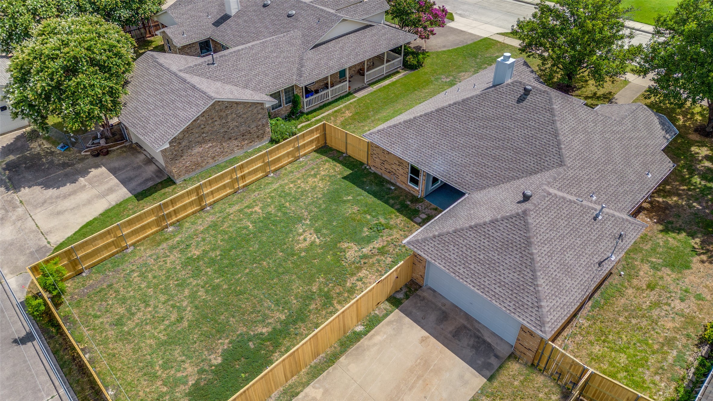 9201 Meadow Lane