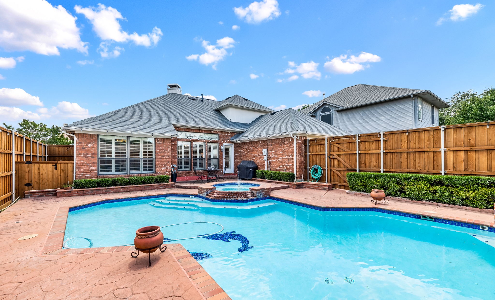 517 Hunters Creek Drive