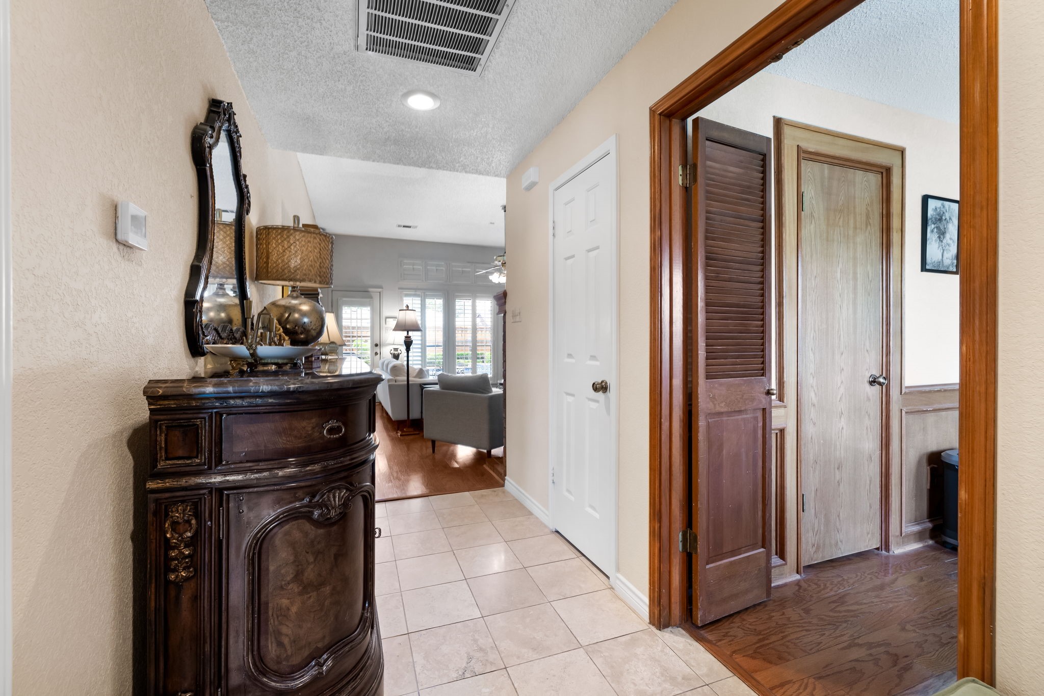 517 Hunters Creek Drive