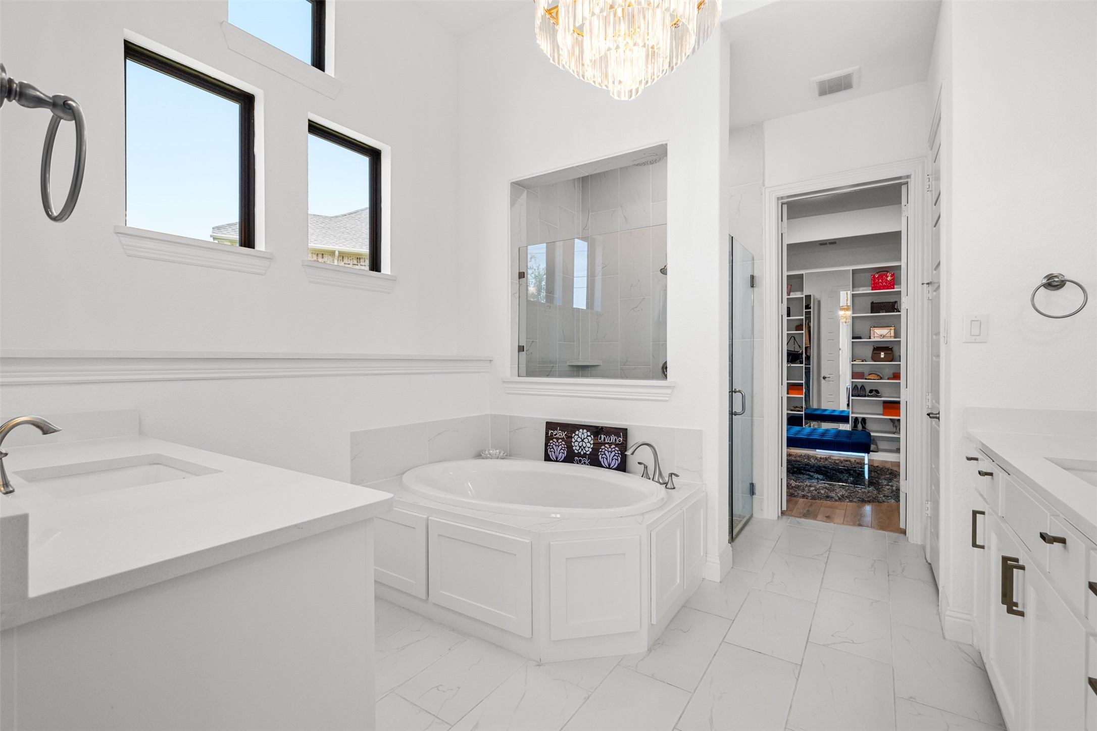4471 Vivion Drive