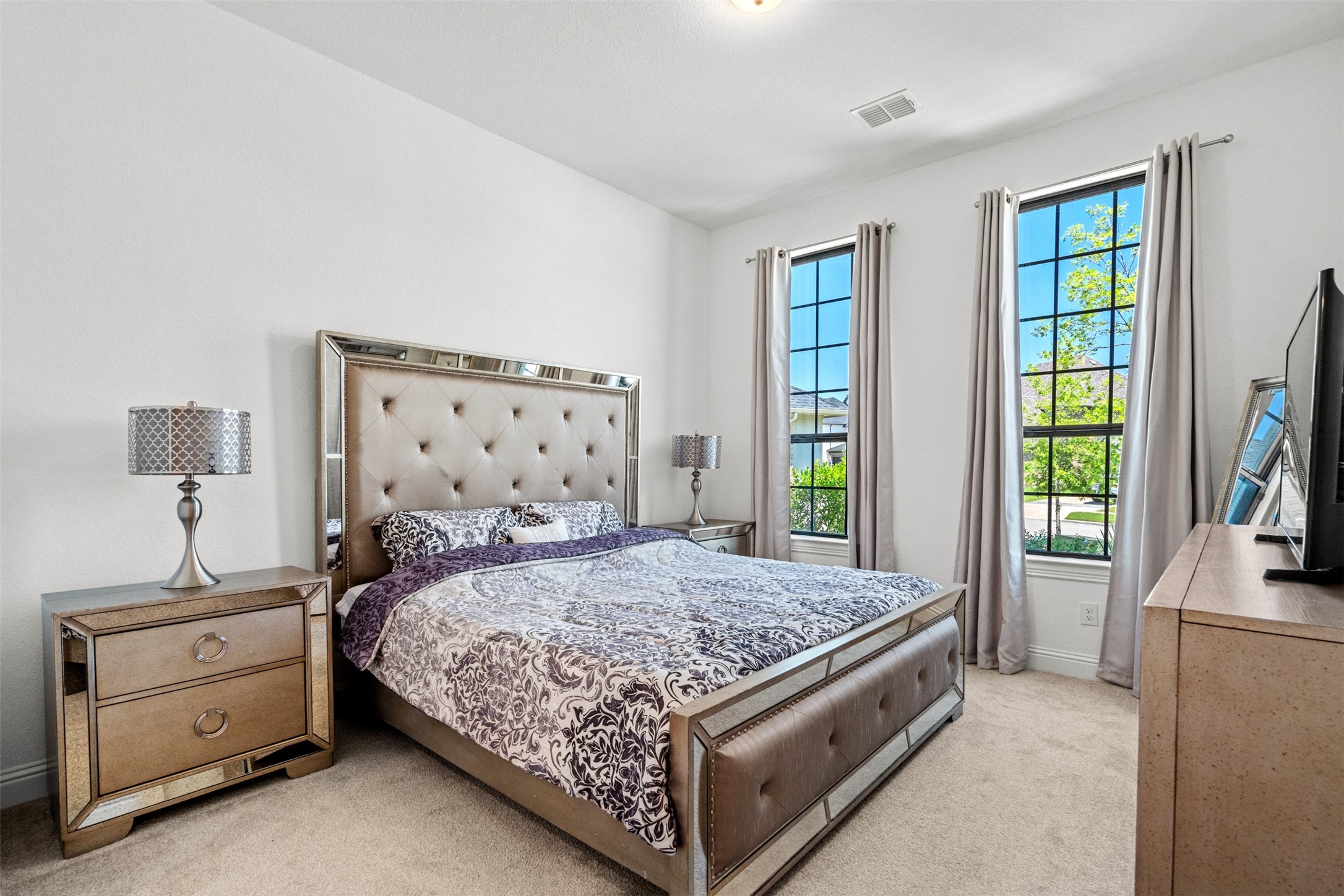 4471 Vivion Drive