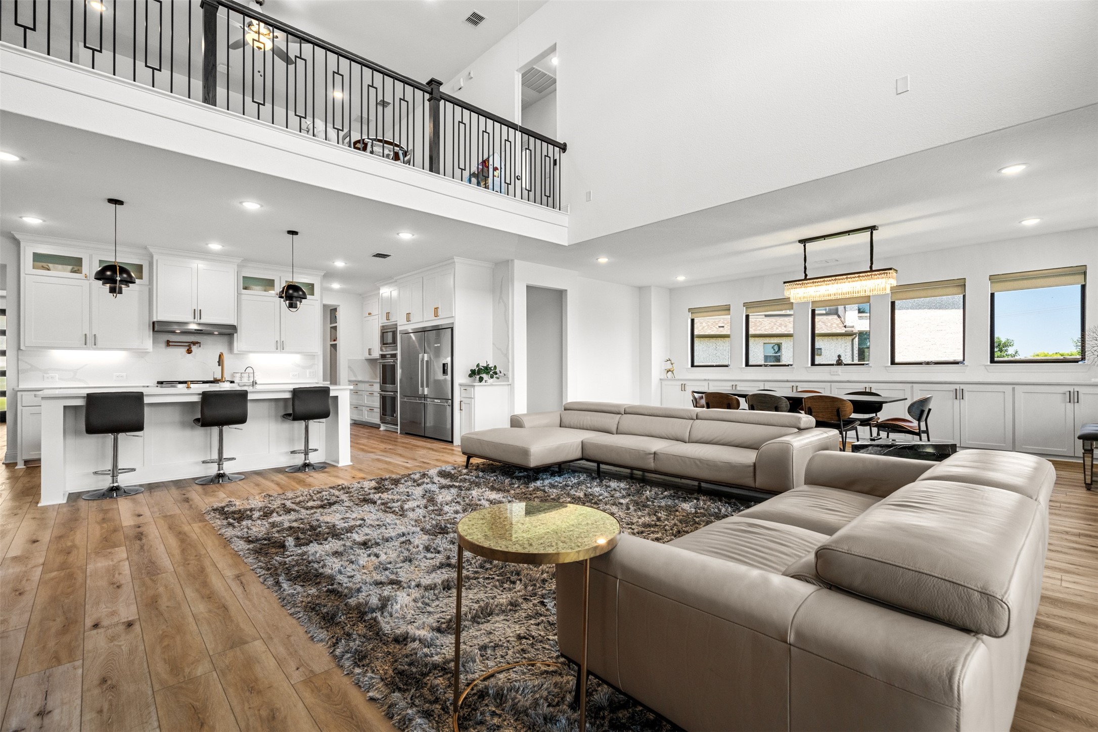 4471 Vivion Drive