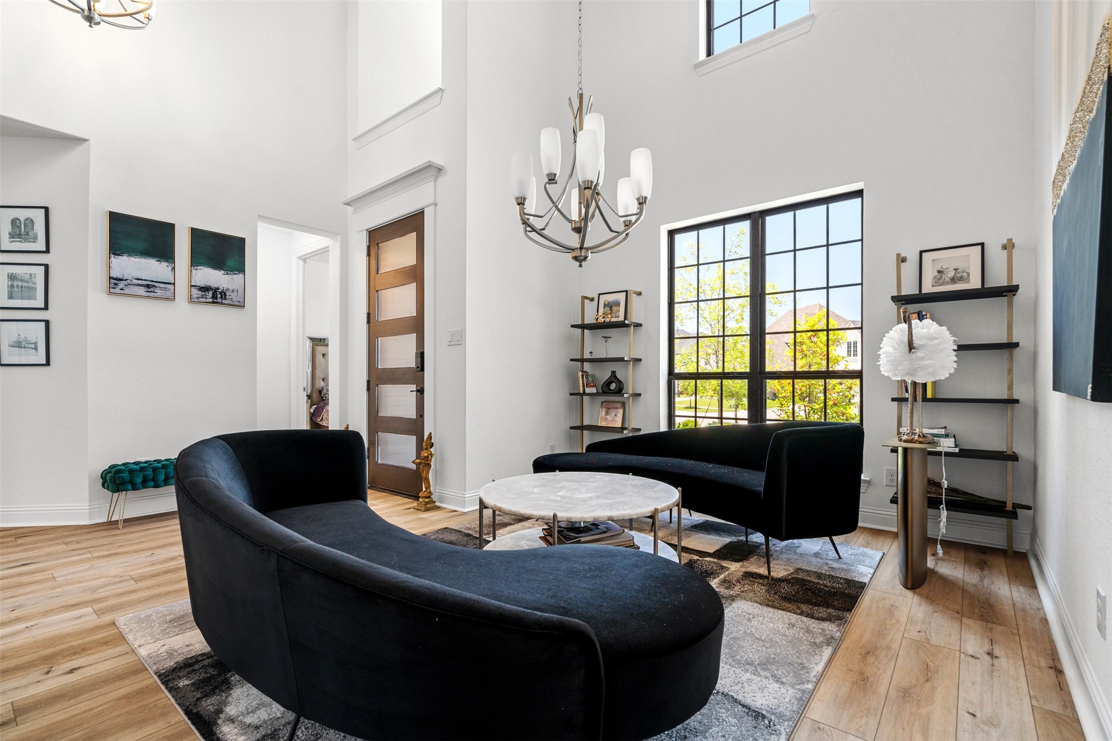 4471 Vivion Drive