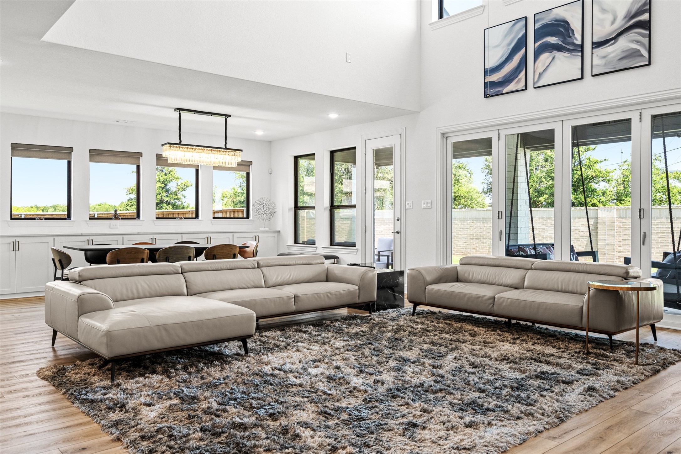 4471 Vivion Drive