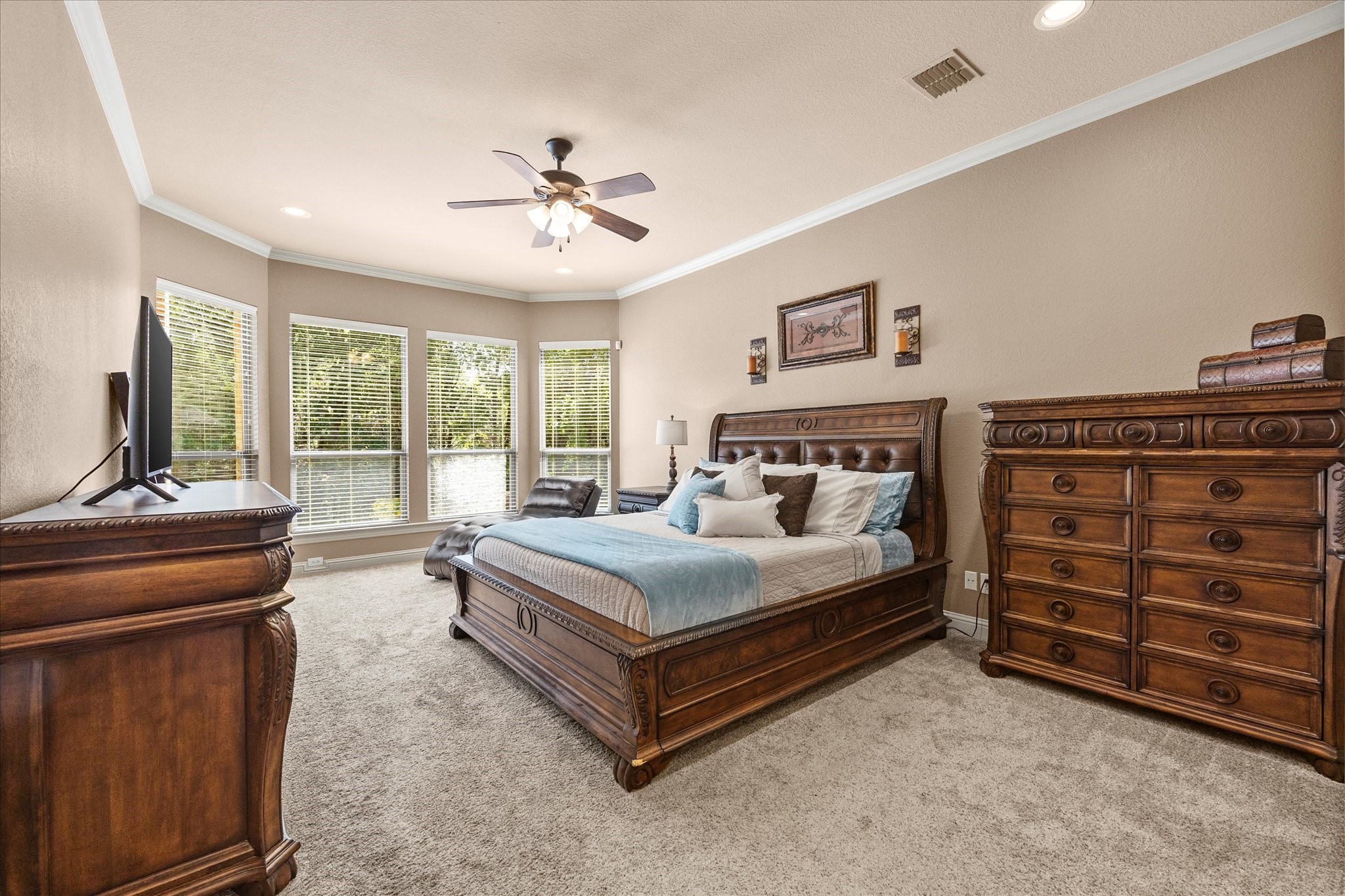 2155 Lake Forest Drive