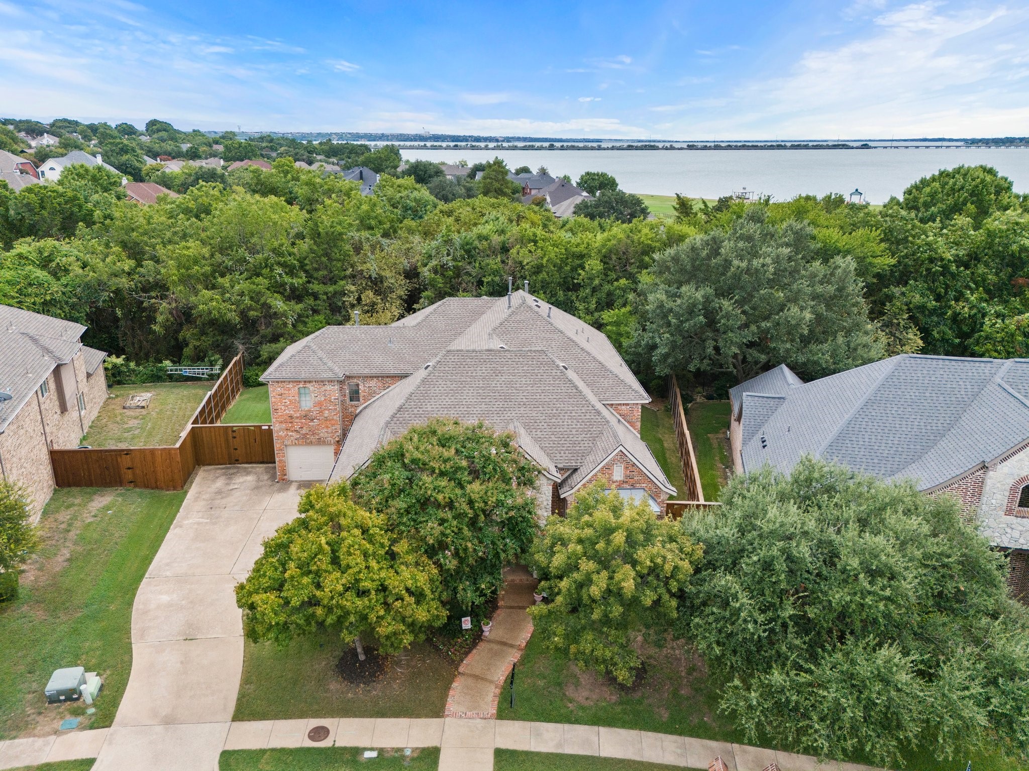 2155 Lake Forest Drive