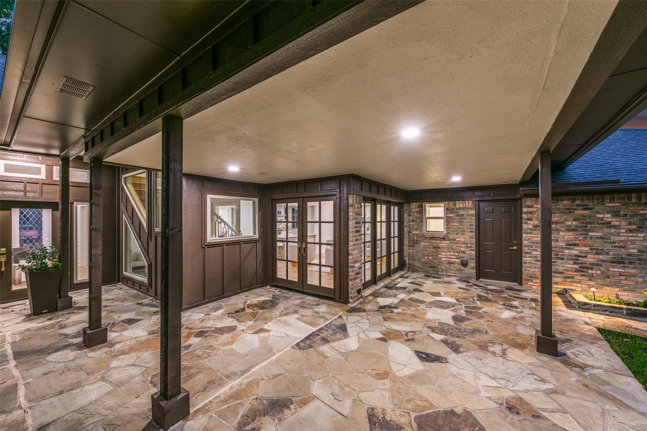 5317 Calumet Drive