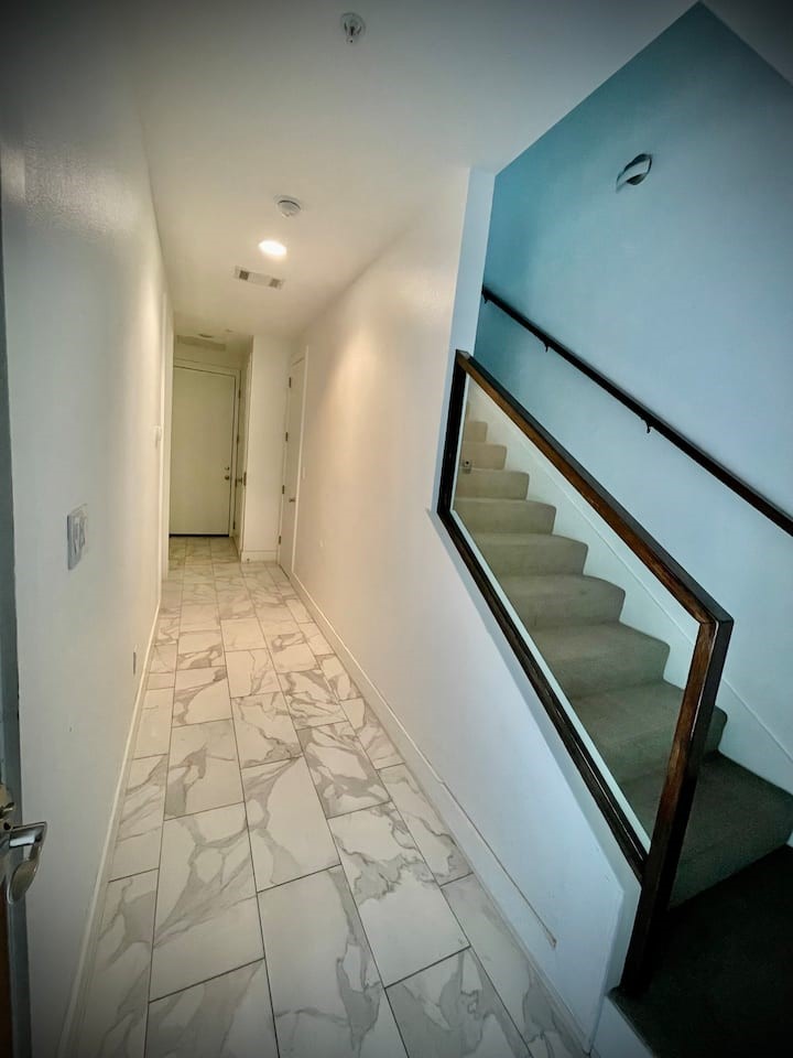 4060 Spring Valley Road 202