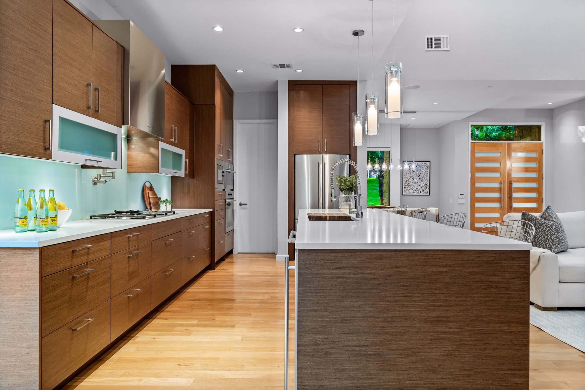 8006 San Leandro Drive