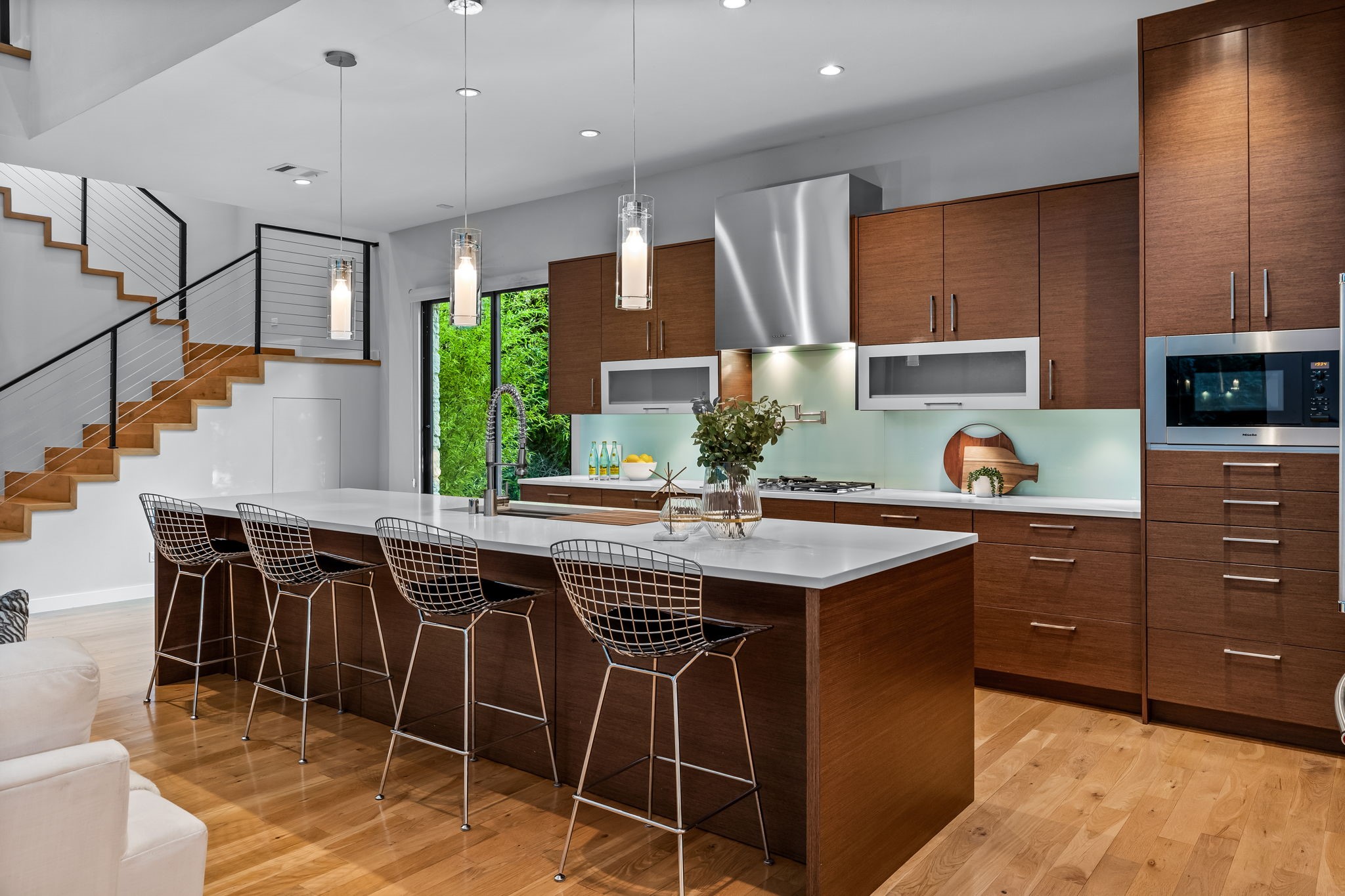 8006 San Leandro Drive