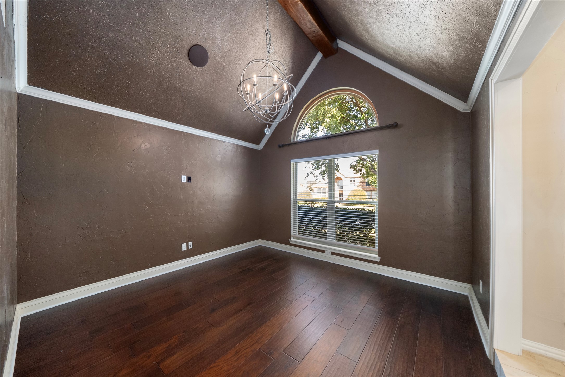 1302 Red Maple Drive
