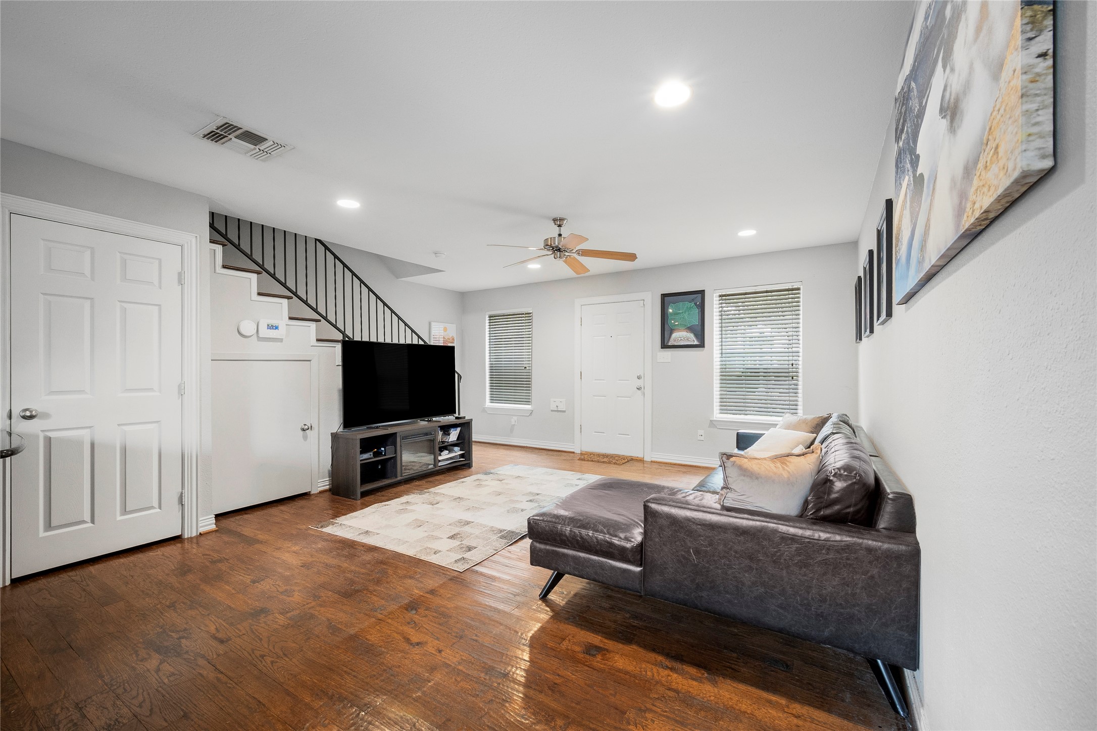 4719 Bradford Drive 4719