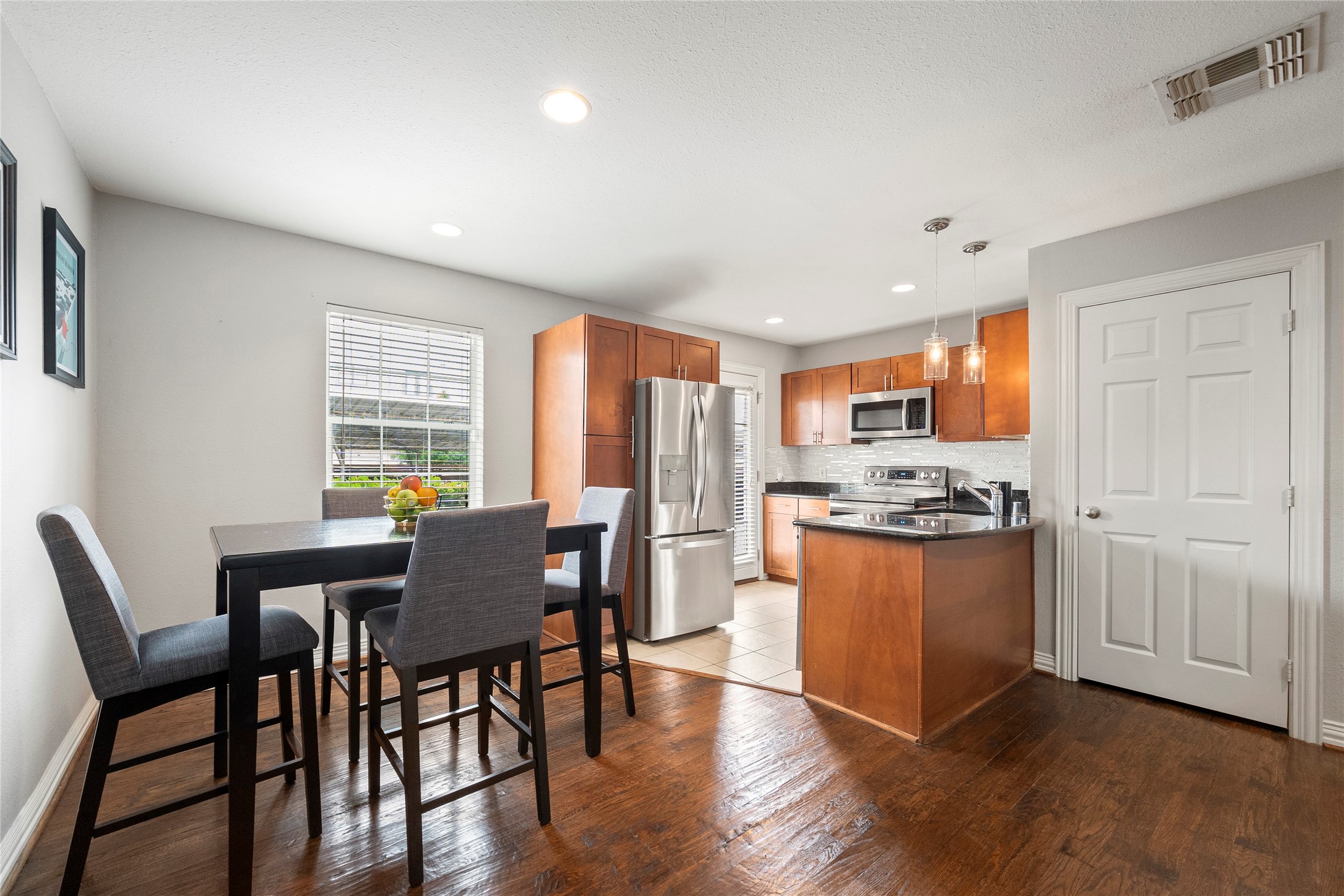 4719 Bradford Drive 4719