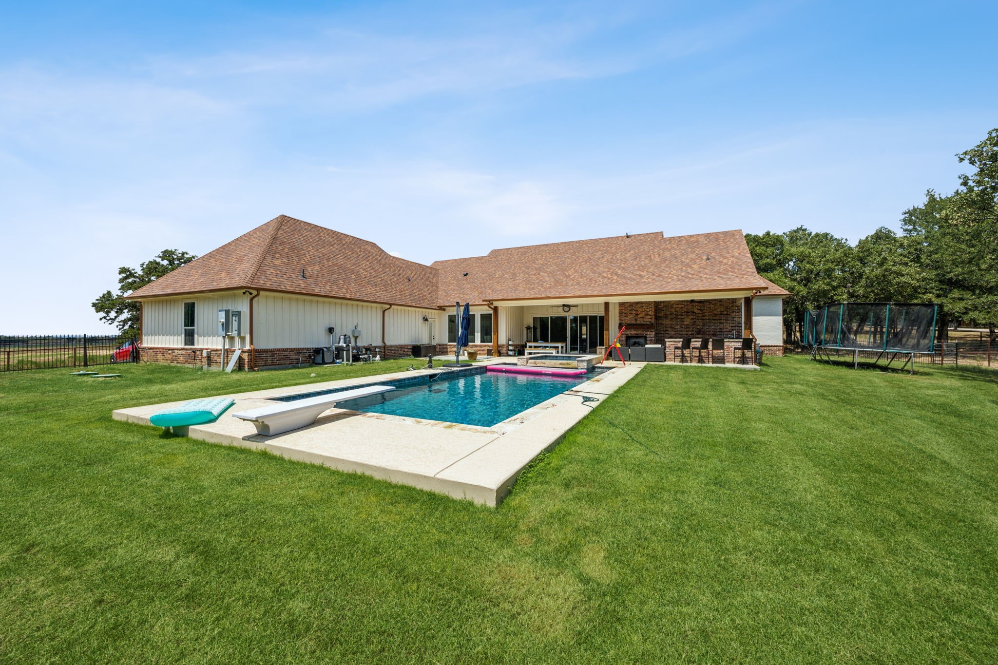 135 Silver Saddle Circle
