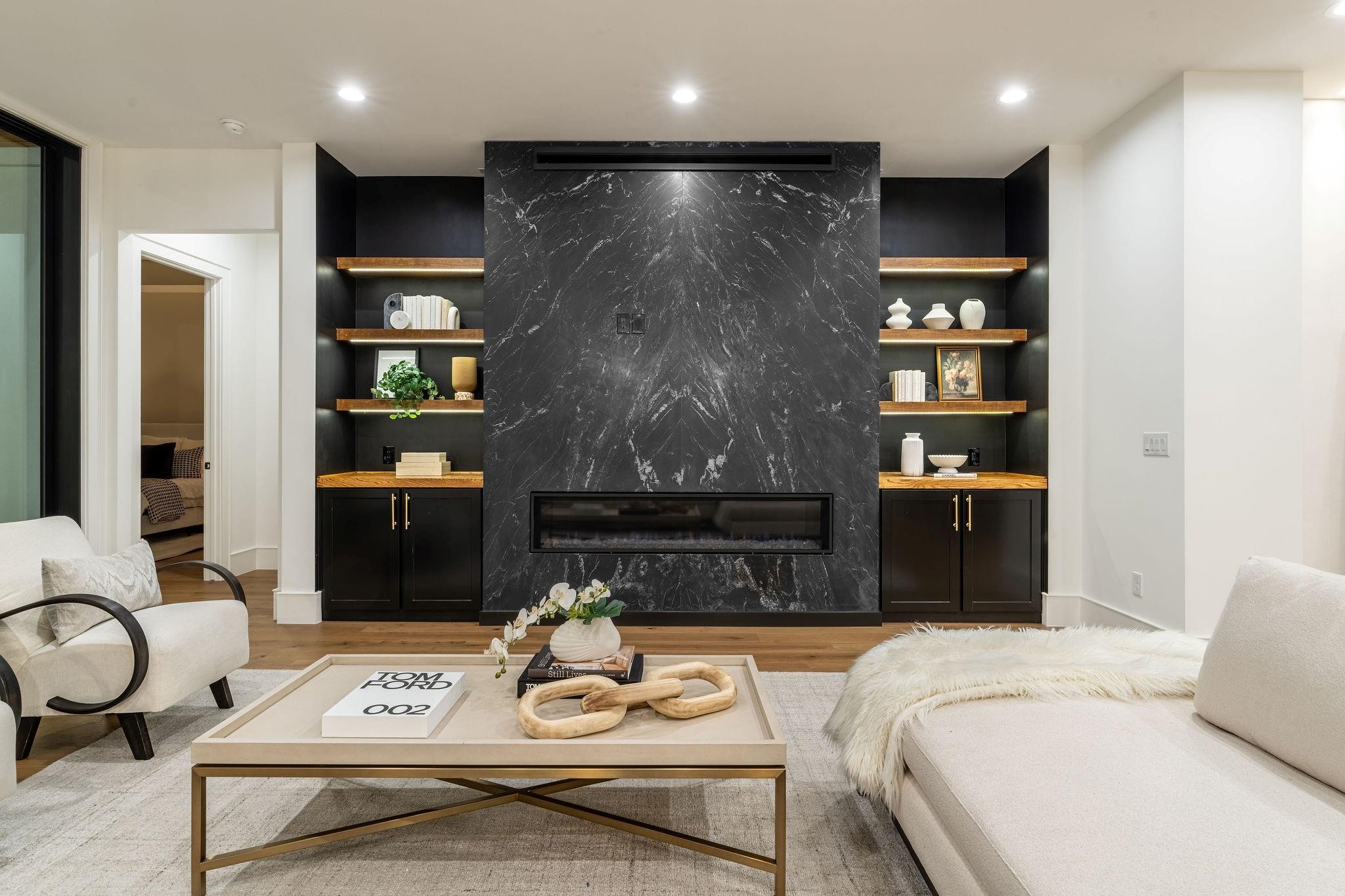 2019 Noe Boulevard