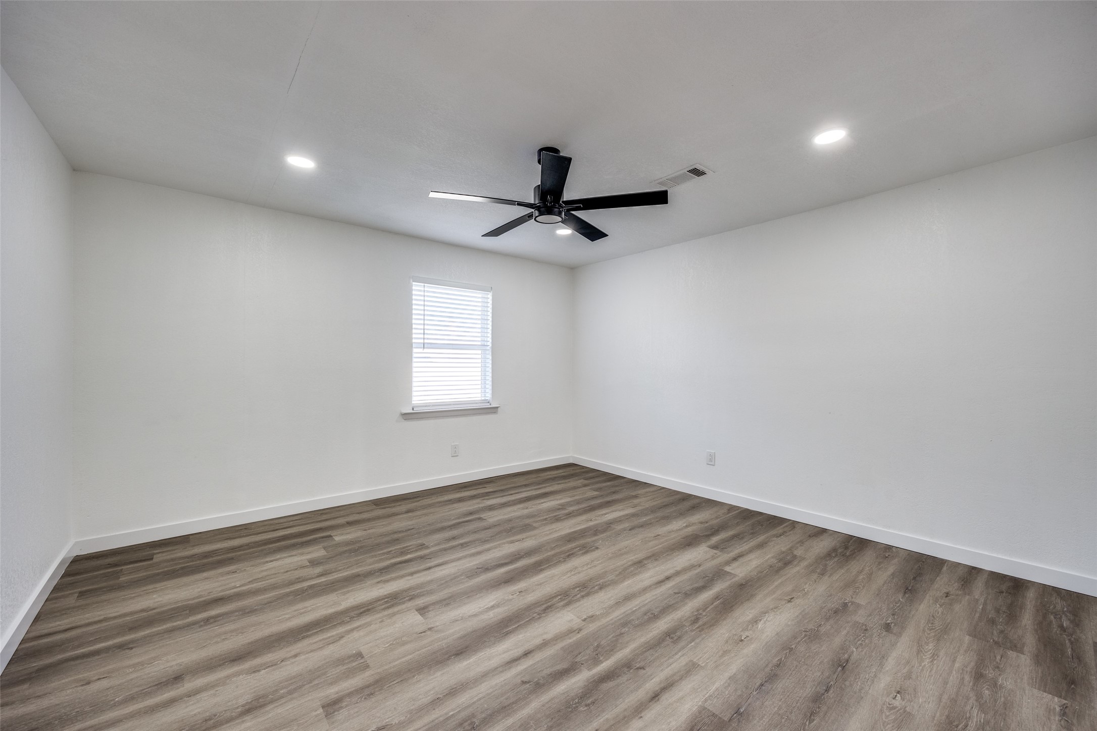 1905 Provincetown Lane