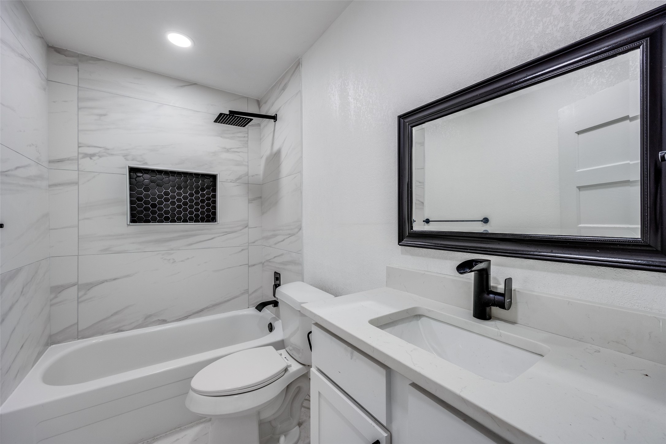 1905 Provincetown Lane