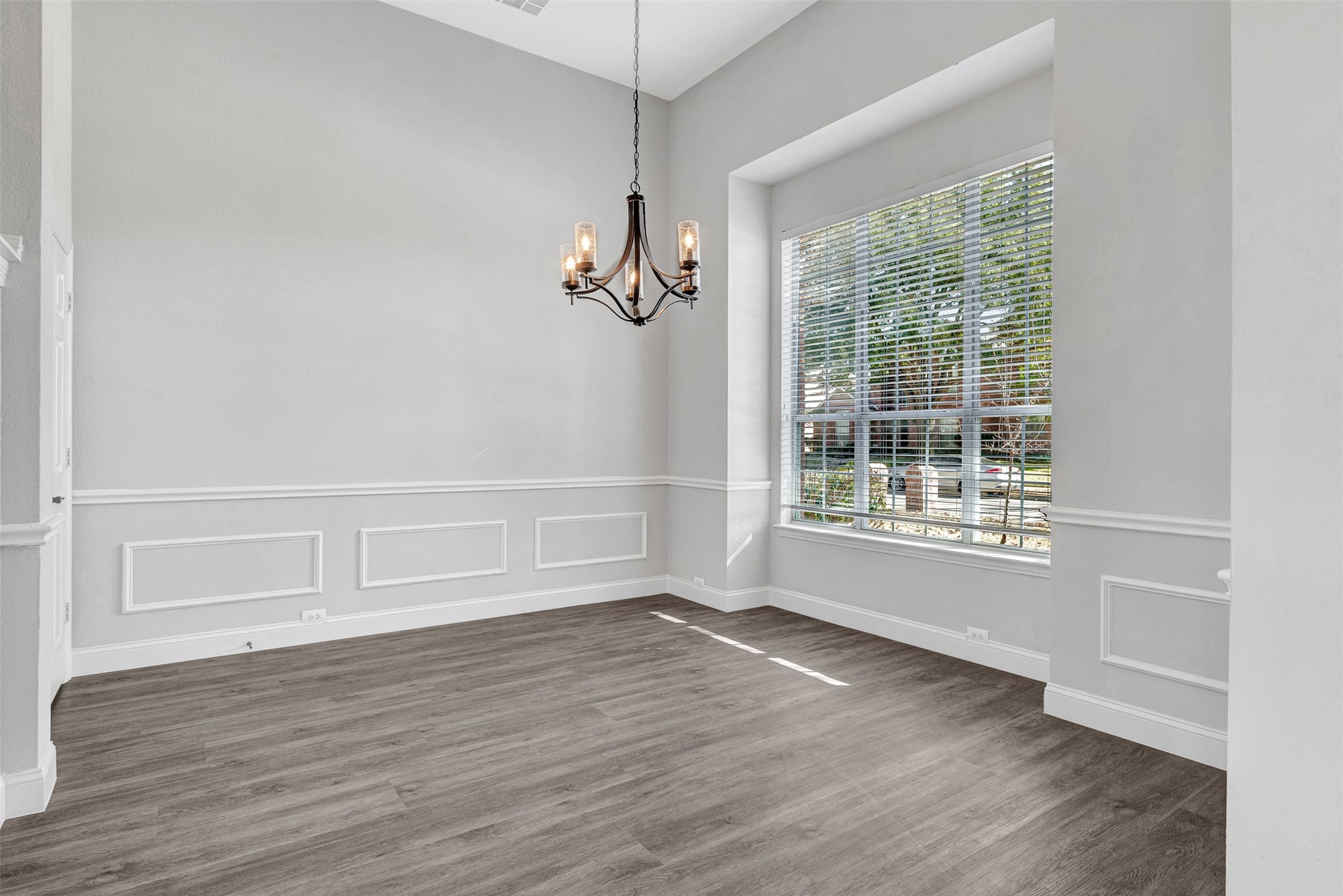 4561 CROSSTIMBER Drive