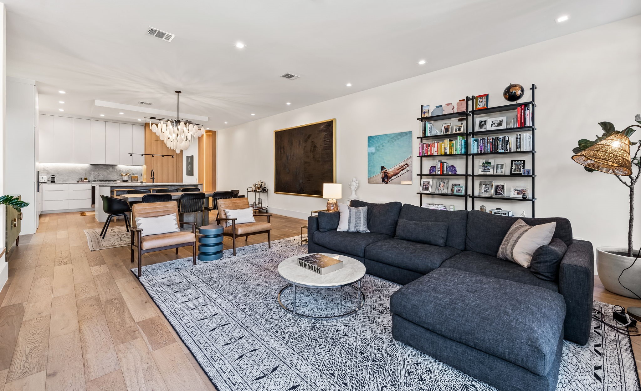 5419 Melrose Avenue