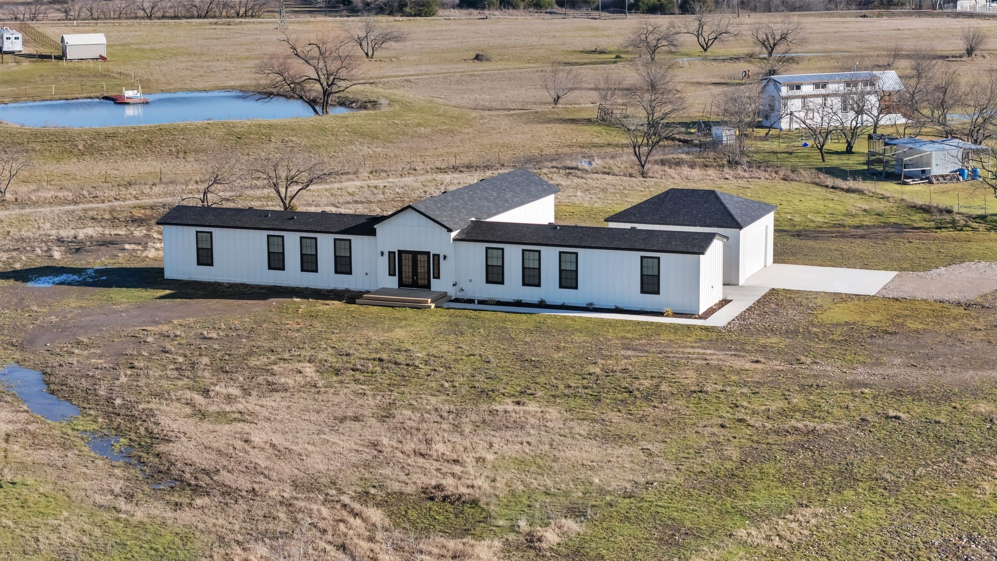 5502 Country Road 2646