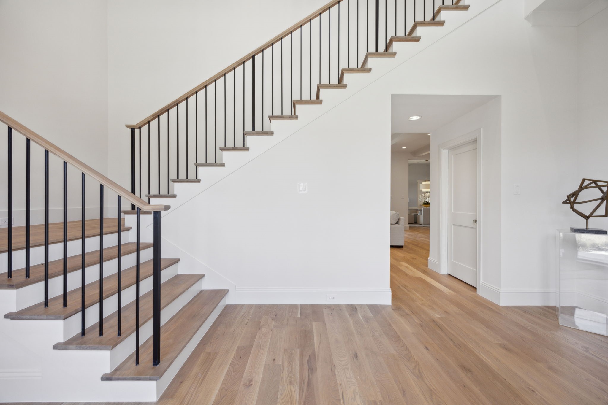 6541 Oriole Drive