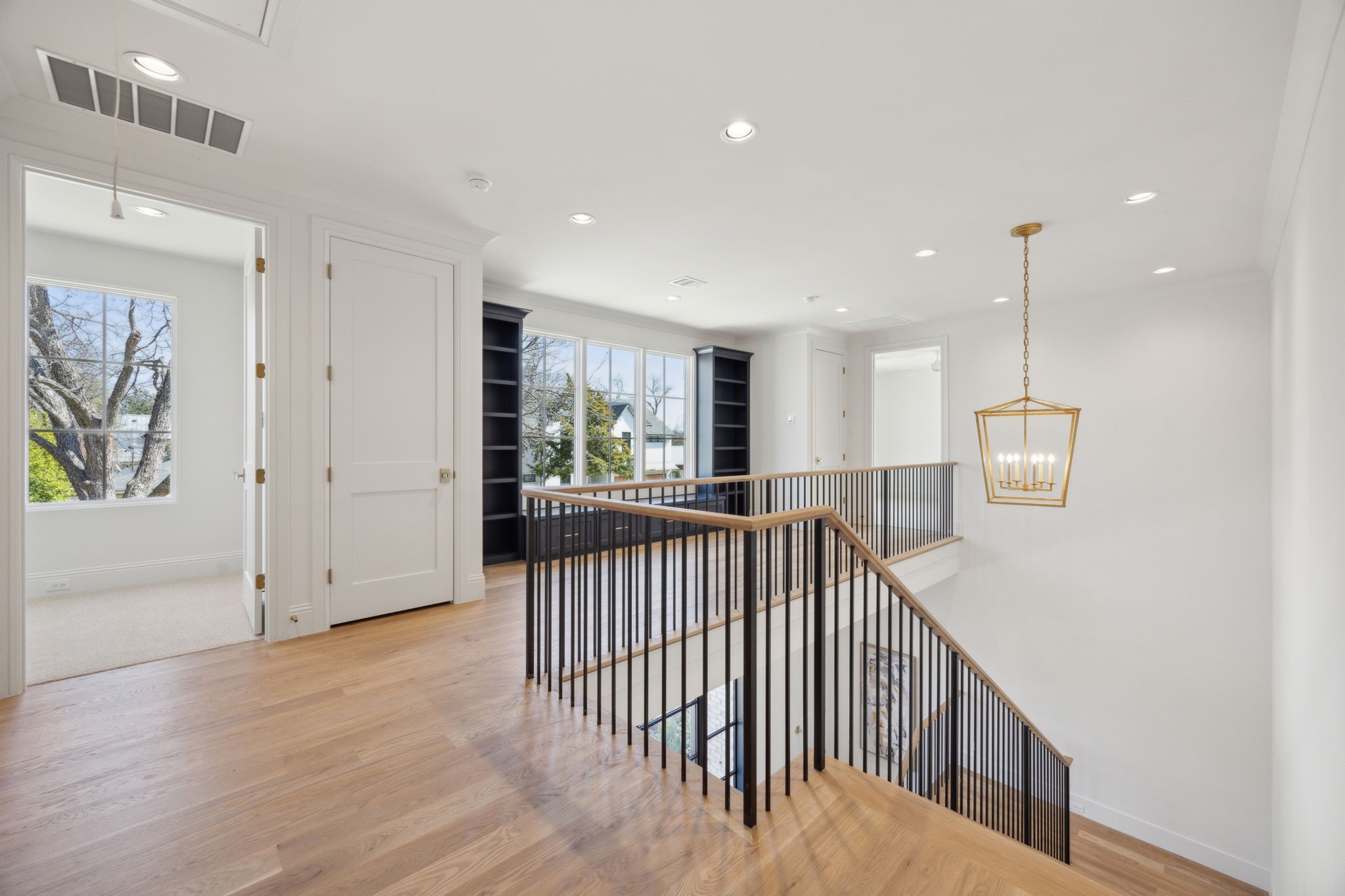 6541 Oriole Drive